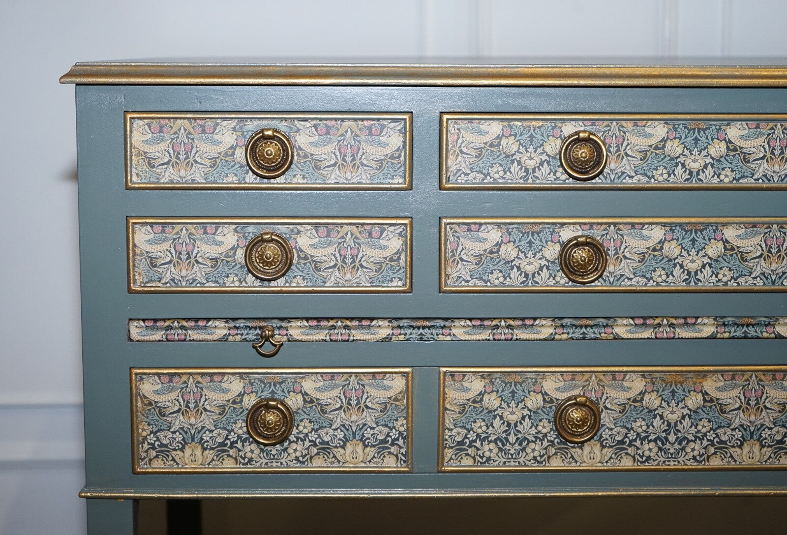 EUCALYPTUS GREEN & GOLD CONSOLE TABLE SIDEBOARD STRAWBERRY THIEF WILLIAM MORRIS