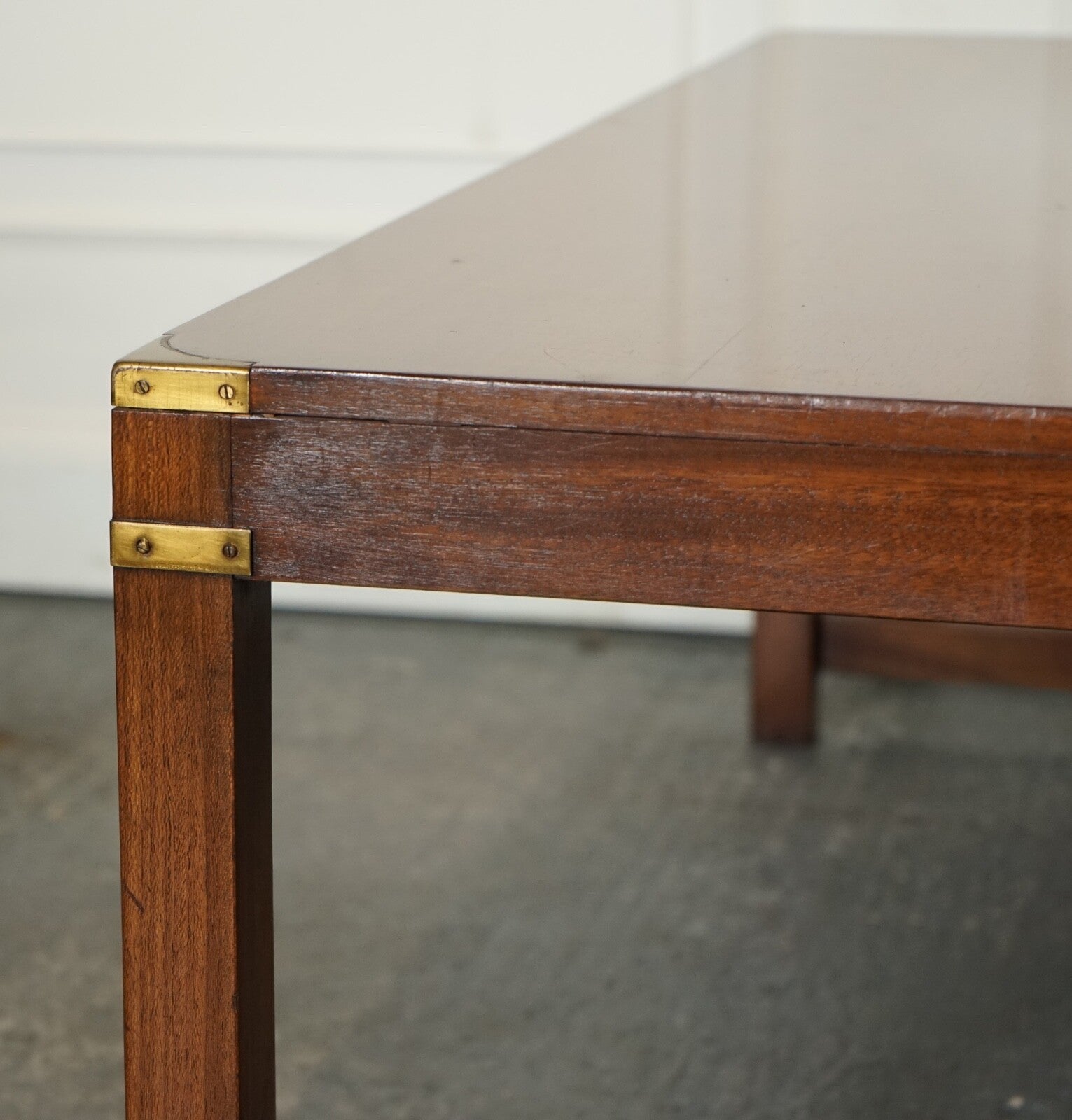 STUNNING LARGE VINTAGE HARRODS LONDON KENNEDY MILITARY CAMPAIGN COFFEE TABLE