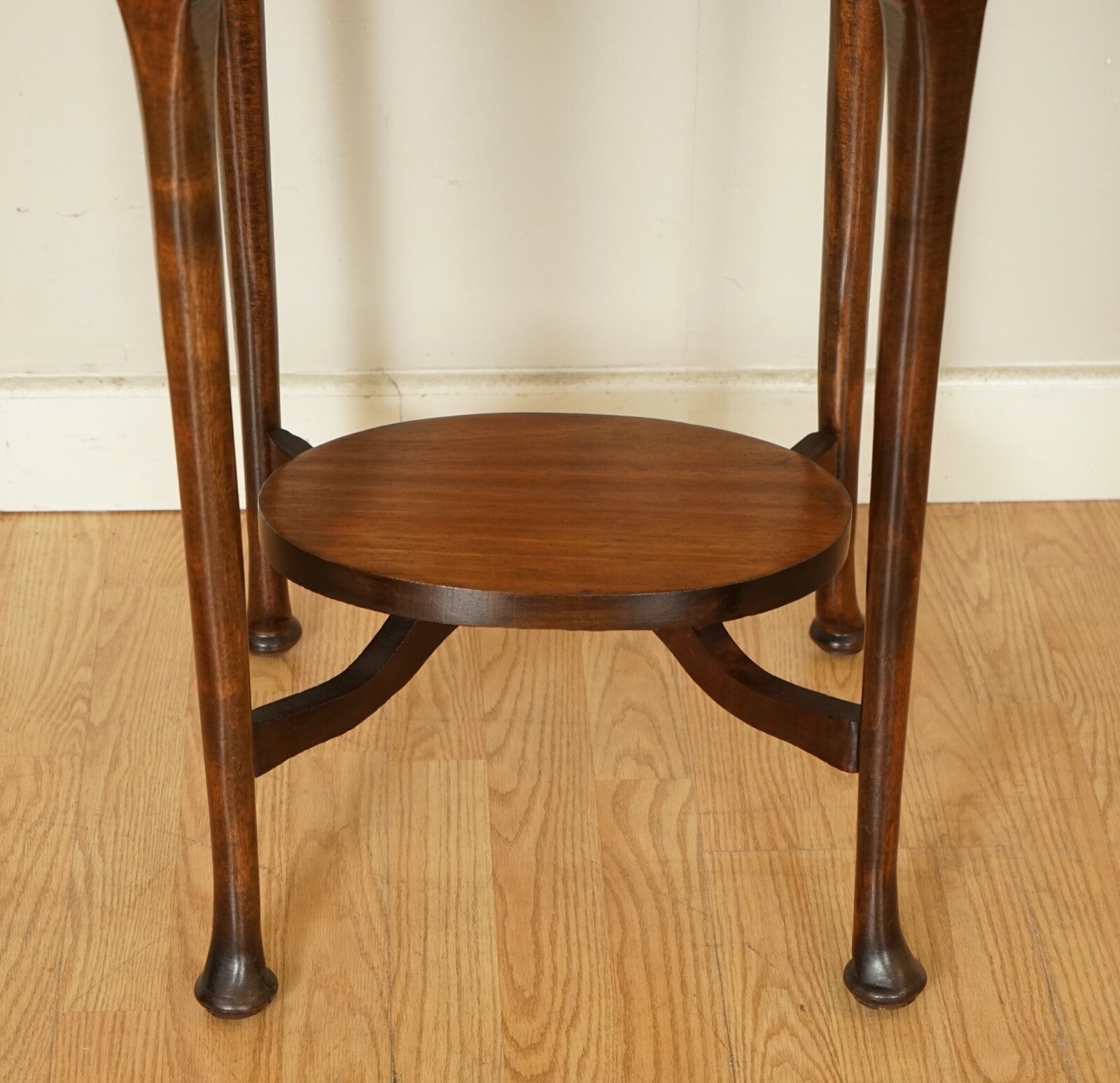 BEAUTIFUL VINTAGE SOLID SIDE END TABLE PLANT STAND OCCASIONAL TABLE