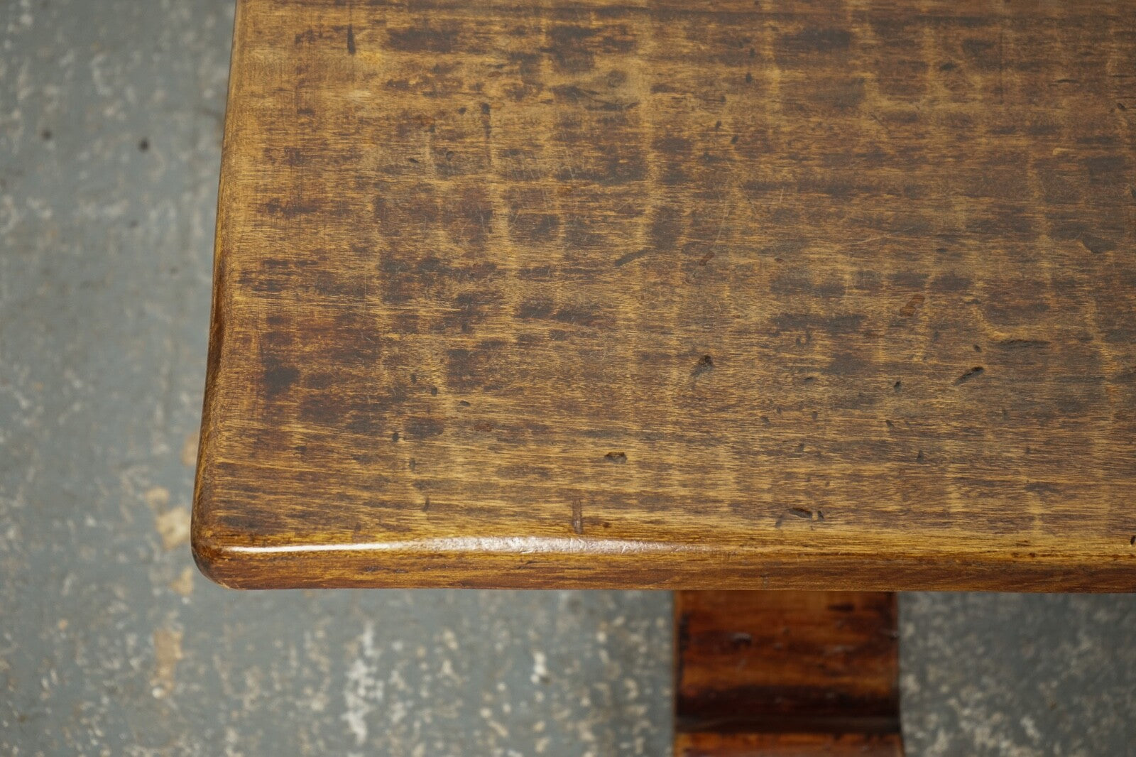 VINTAGE REFECTORY ROBERT MOUSEMAN THOMPSON STYLE DAZED OAK COFFEE TABLE J1