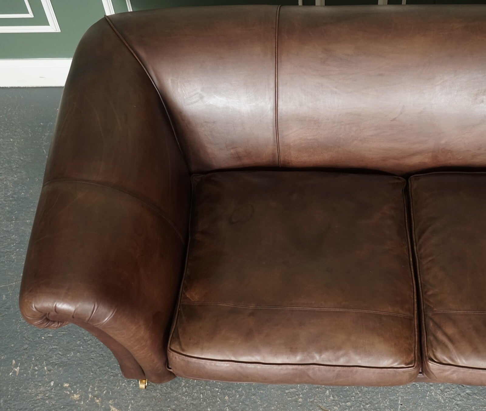 STUNNING MADE TO ORDER LARGE HERITAGE BROWN LEATHER 2 TO 3 SEATER SOFA