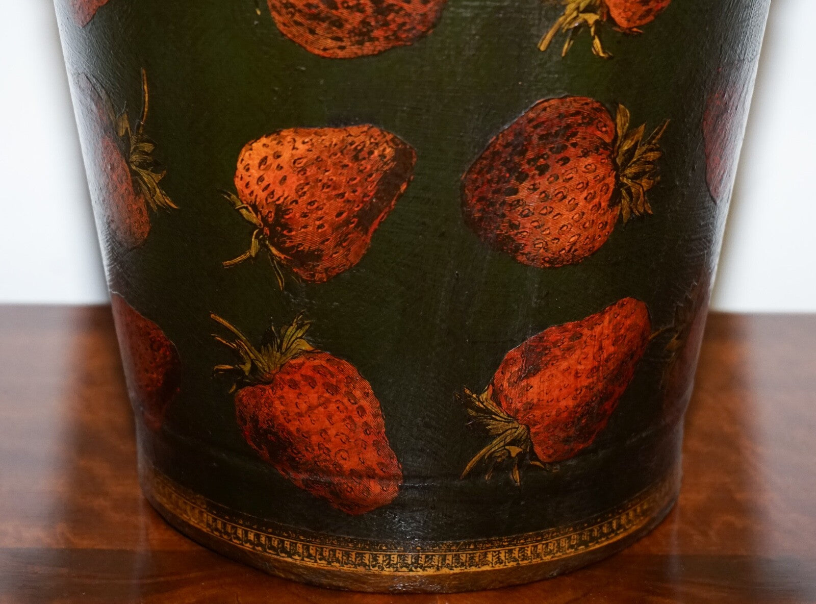 VINTAGE METAL TRADITIONAL DECOUPAGE BIN OR PLANTER BUCKET STRAWBERRY DECORATIONS