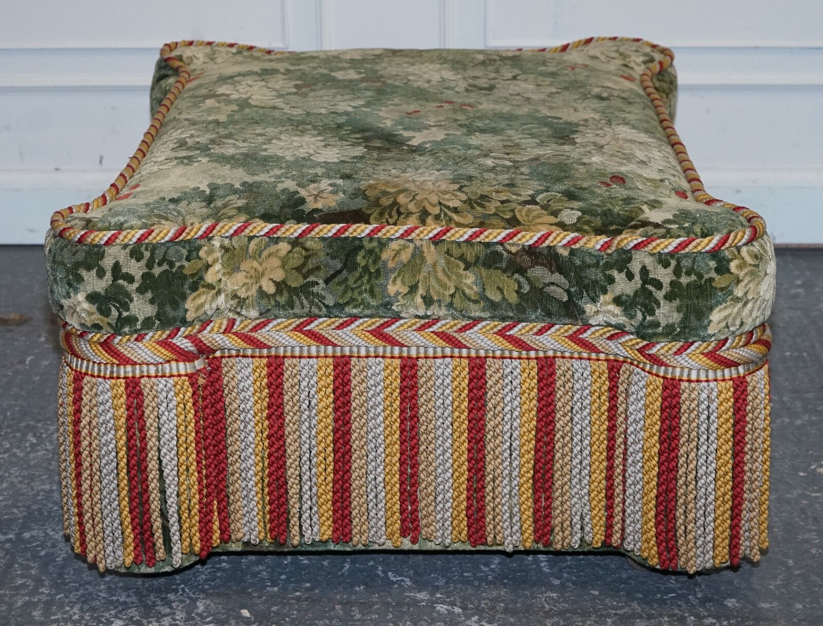 VINTAGE GREAT HARDWICKE TAPESTRY FABRIC OTTOMAN WITH TASSELS AND FRINGE