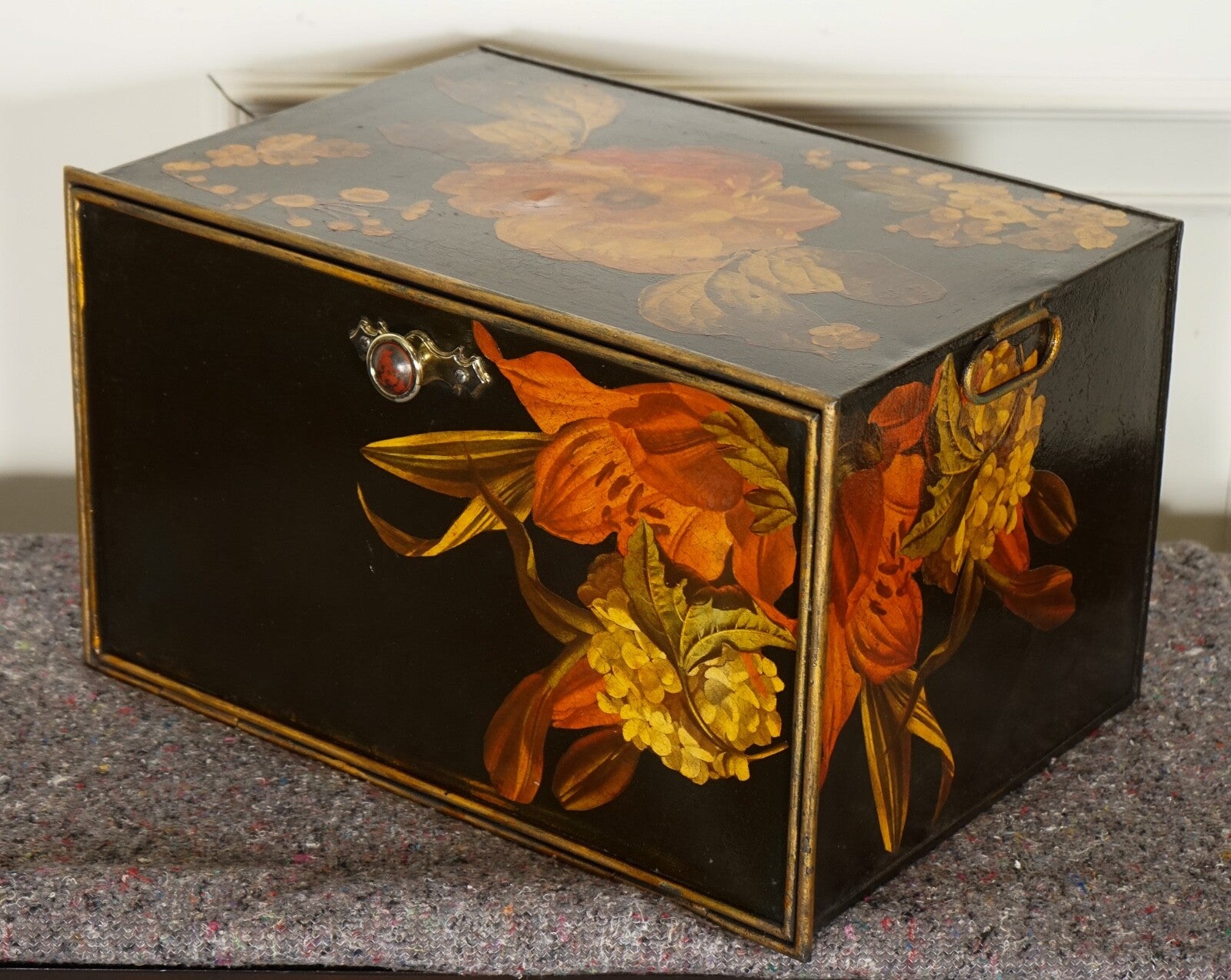 VERY DECORATIVE VINTAGE SHAW & SONS METAL FLORAL HAND PAINTED DESIGN STORAGE BOX