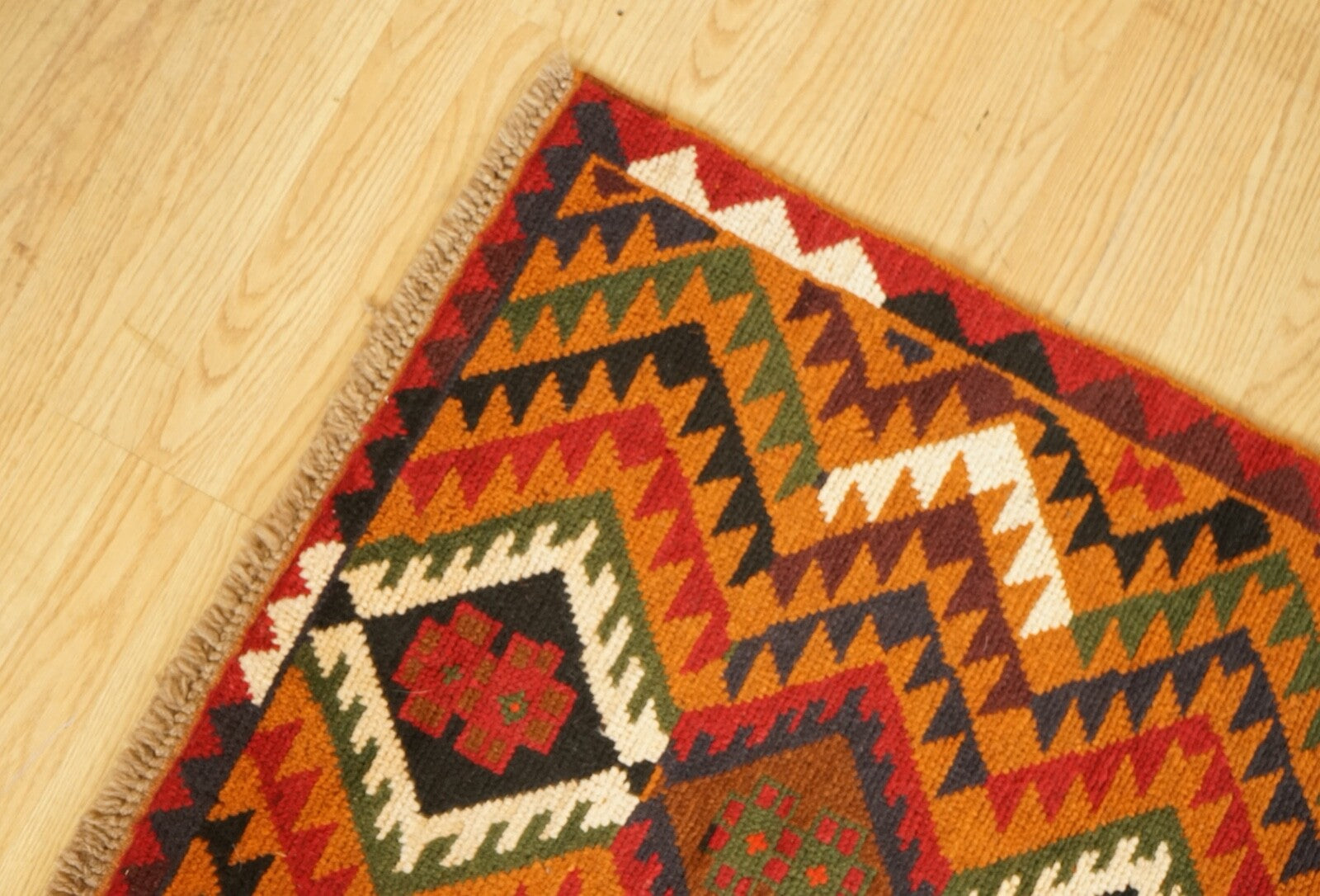 LOVELY VINTAGE GEOMETRIC KILIM AZTEC RUG