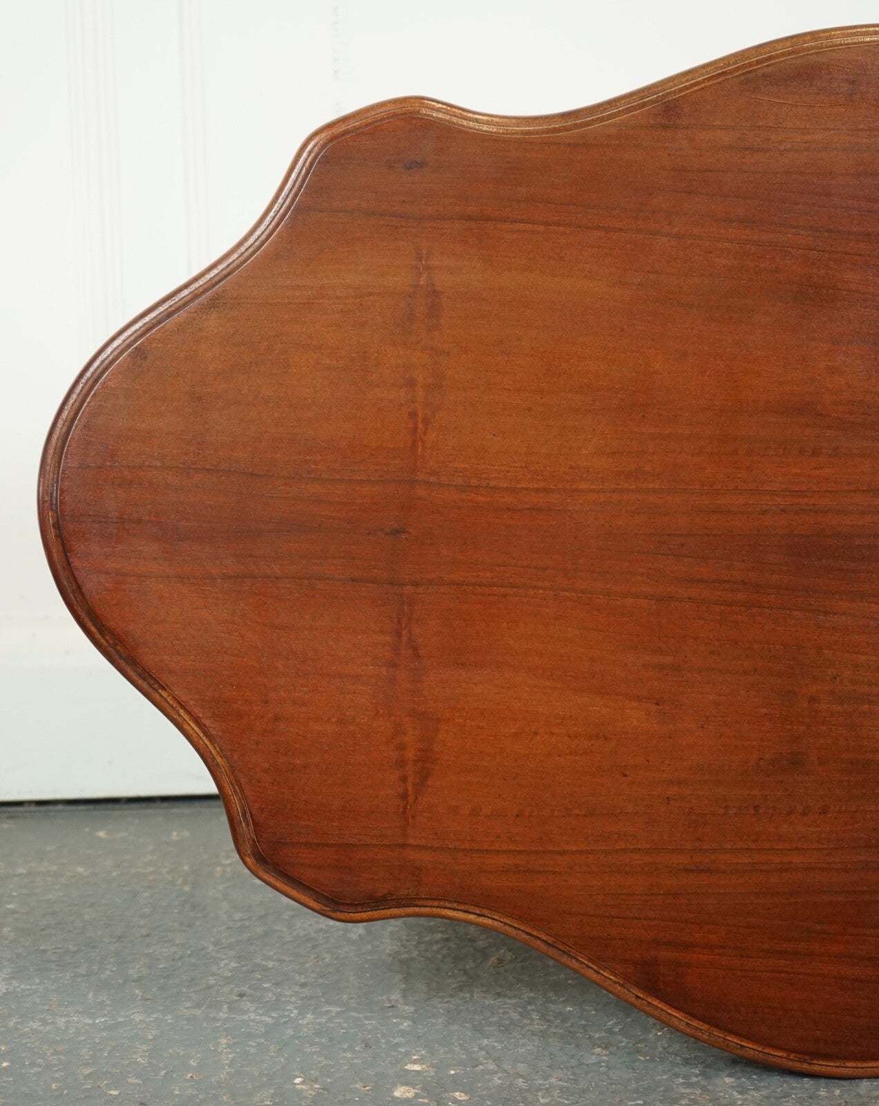 VINTAGE ITALIAN WALNUT BAROQUE COFFEE TABLE J1
