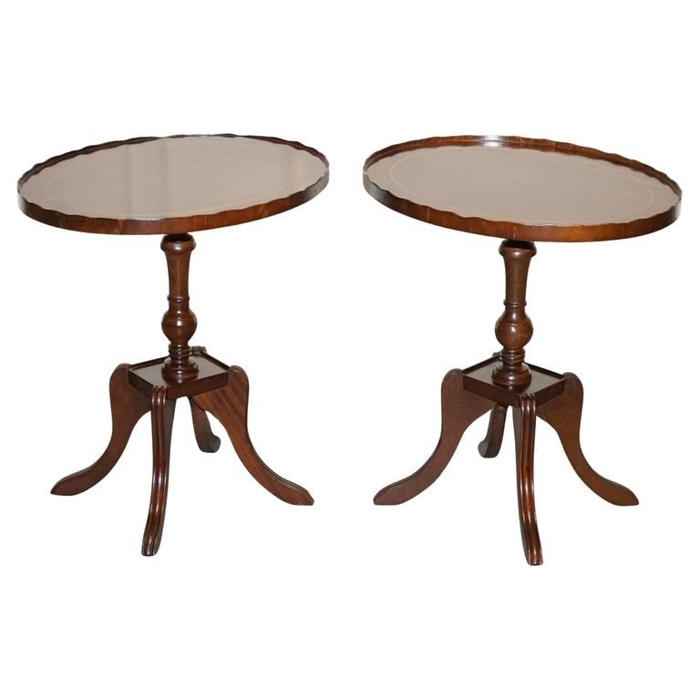 VINTAGE PAIR OF MAHOGANY SIDE END WINE TABLE WITH GALLERY RAIL PIE CRUST BORDER