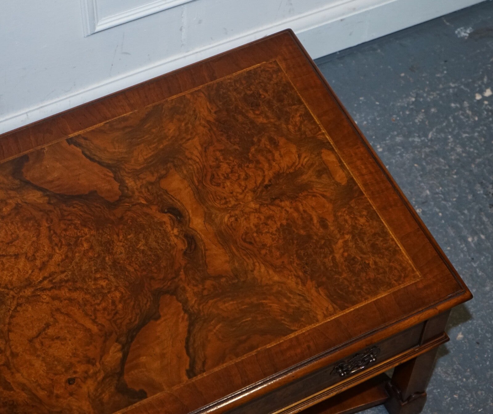 VINTAGE BRIGHTS OF NETTLEBED BURR WALNUT COFFEE TABLE WITH TWO DEEP DRAWERS