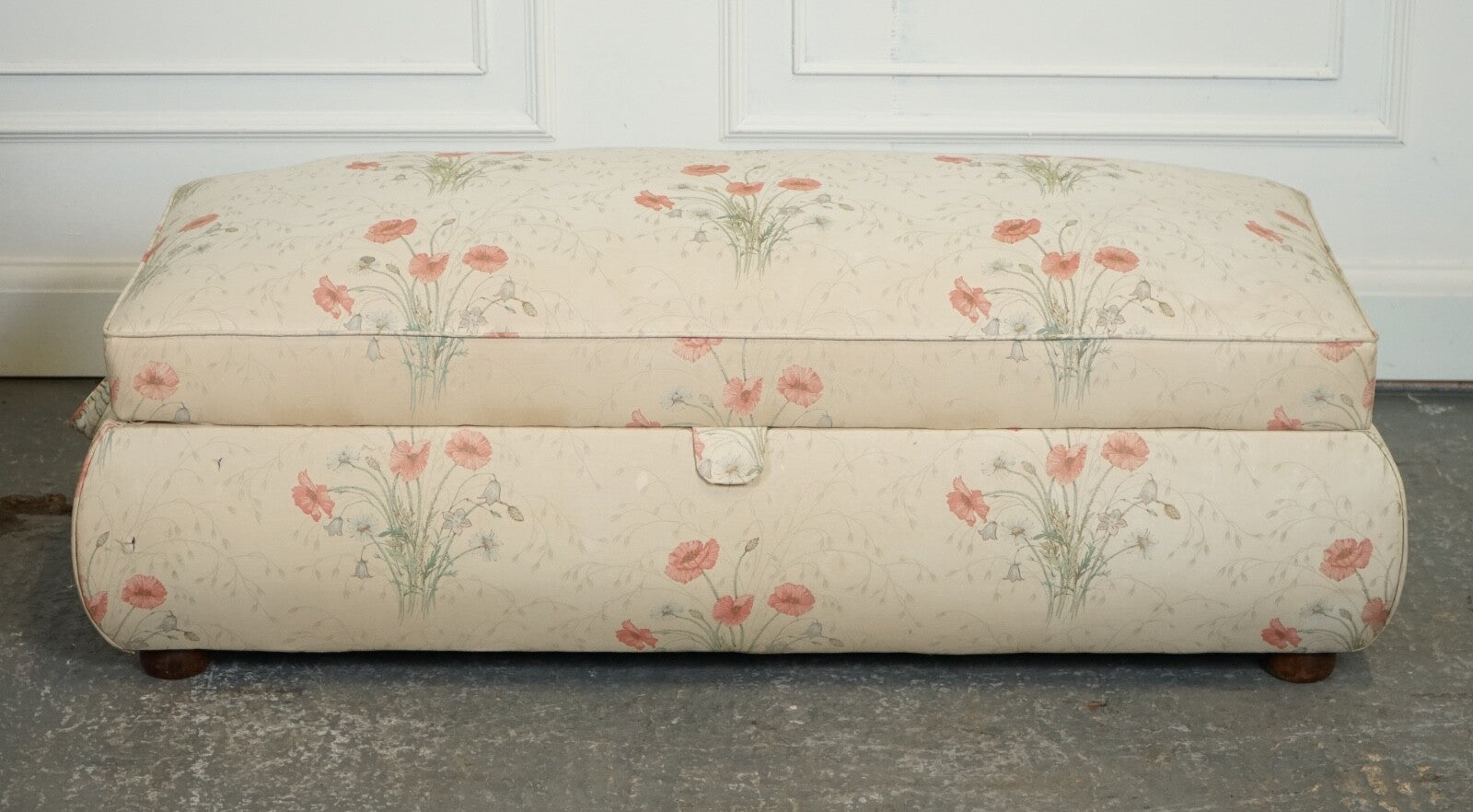 LARGE ANTIQUE VICTORIAN POPPY FLOWER PATTERN FABRIC OTTOMAN CHEST TRUNK  J1