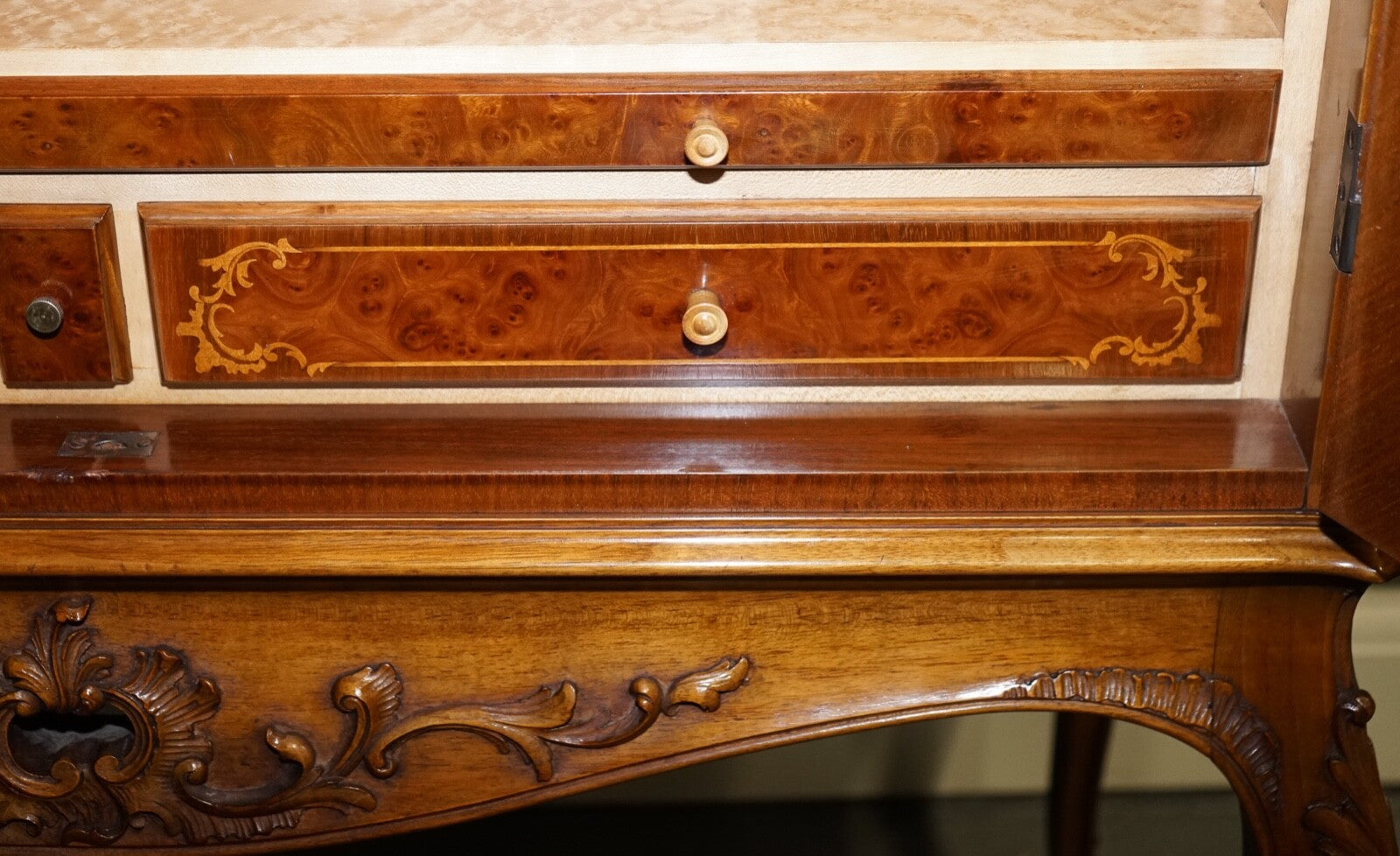 GORGEOUS FRENCH WALNUT PARQUETRY DRINKS COCKTAIL BAR CABINET CUPBOARD