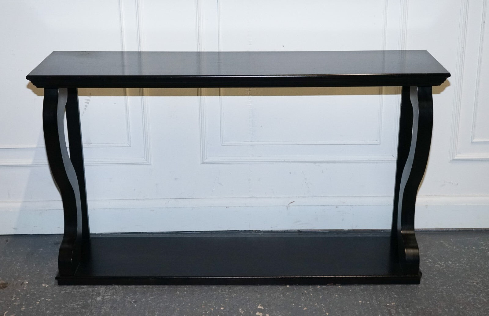 LOVELY BLACK FRENCH BAROQUE STYLE CONSOLE TABLE SIDEBOARD