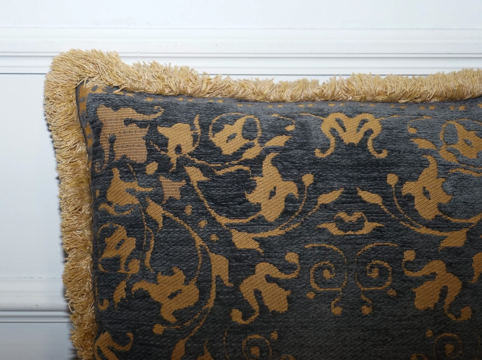 SET OF 4 VINTAGE JONELLE SCATTER CUSHIONS DUCK FEATHER FILLED VERY DECORATIVE