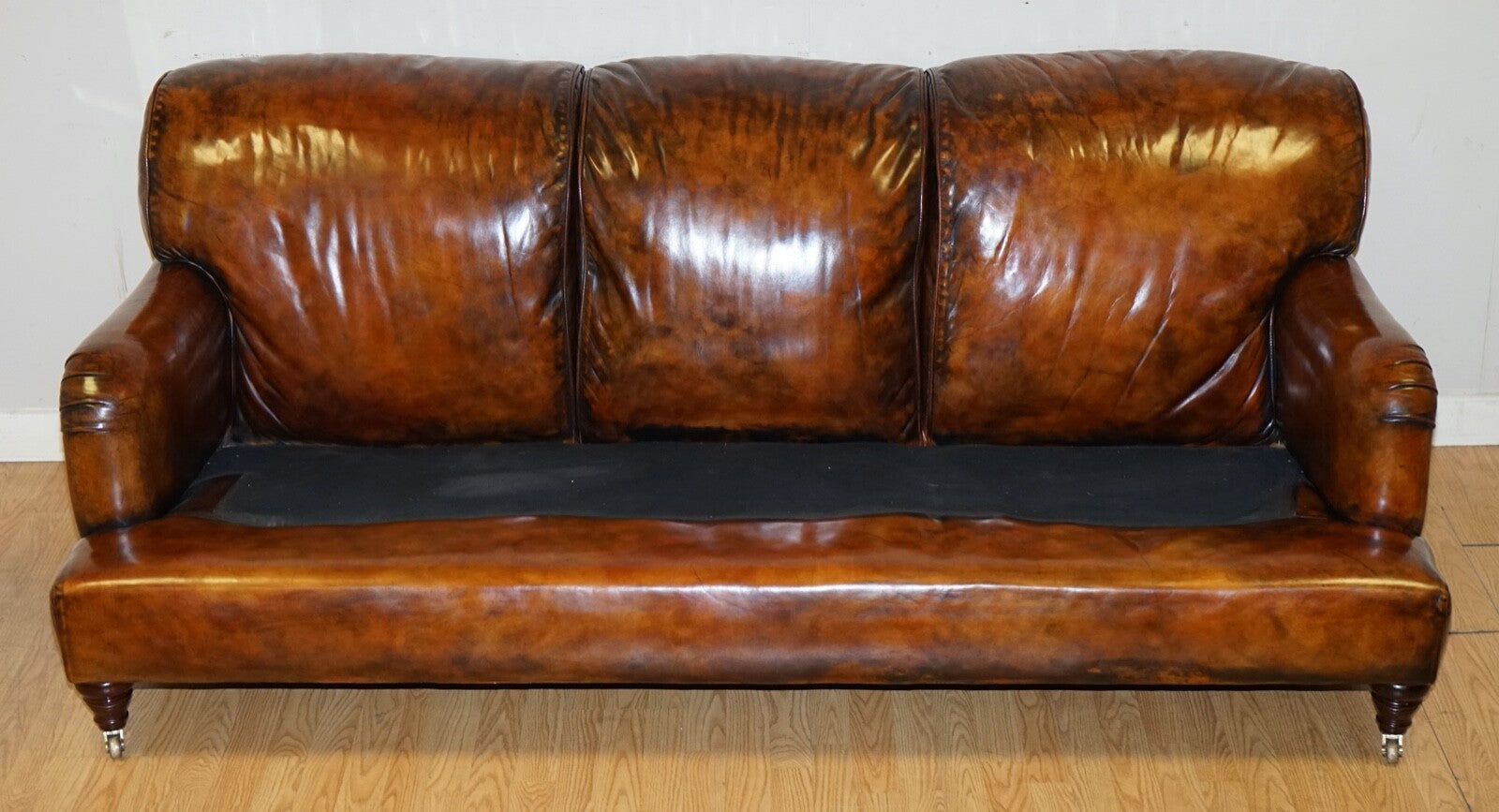 FULLY RESTORED HAND DYED LEATHER SOFA HOWARD & SONS STYLE FEATHER FILLED