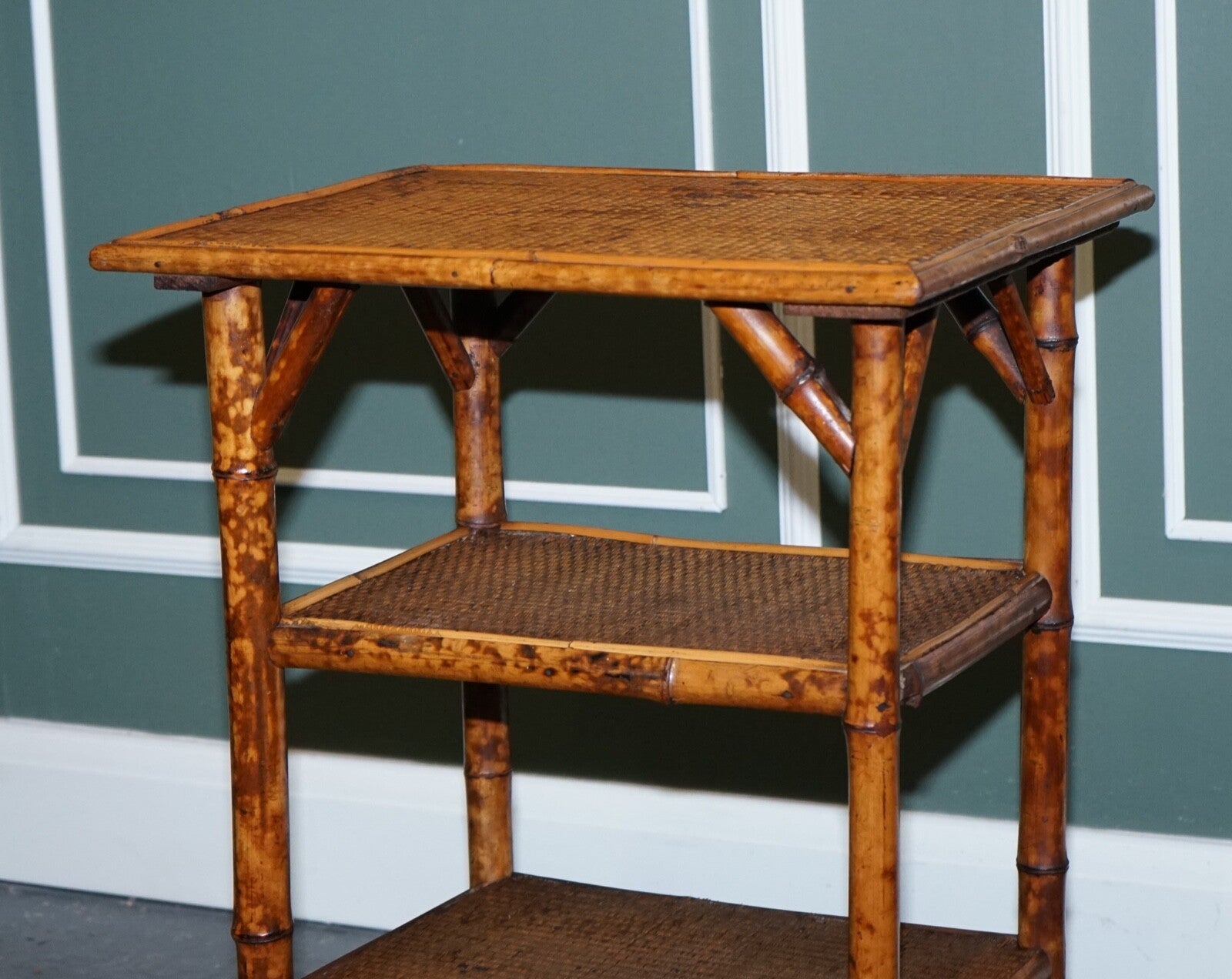 ANTIQUE ENGLISH BURNT BAMBOO THREE TIER SIDE END LAMP TABLE