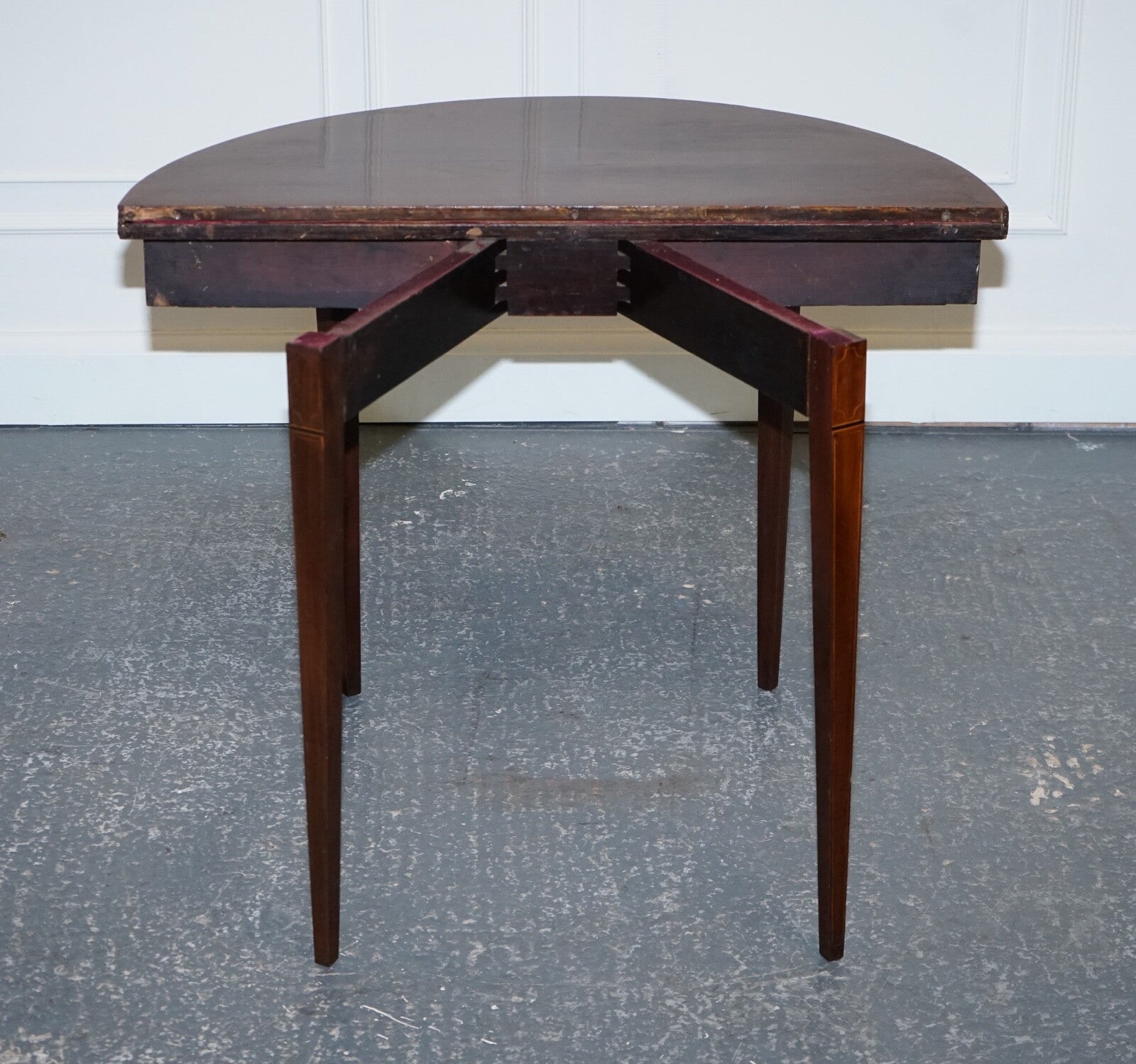 FINE ANTIQUE CIRCA 1890 CONSOLE GAMES DEMI LUNE HALLWAY CARD TABLE UNFOLDS