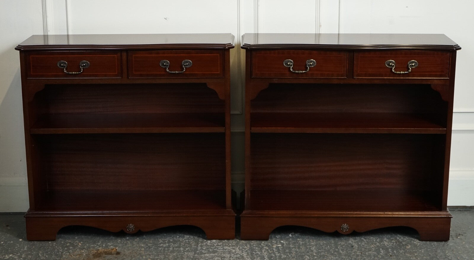 PAIR MAHOGANY OPEN DWARF LIBRARY BOOKCASES ADJUSTABLE SHELVES J1
