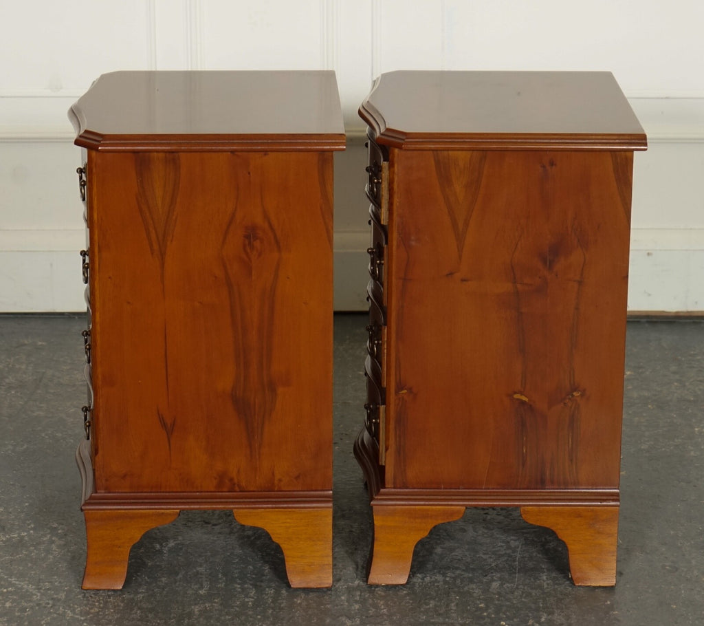PAIR OF SMALL GEORGIAN STYLE BED SIDE NIGHTSTANDS CHEST OF DRAWERS