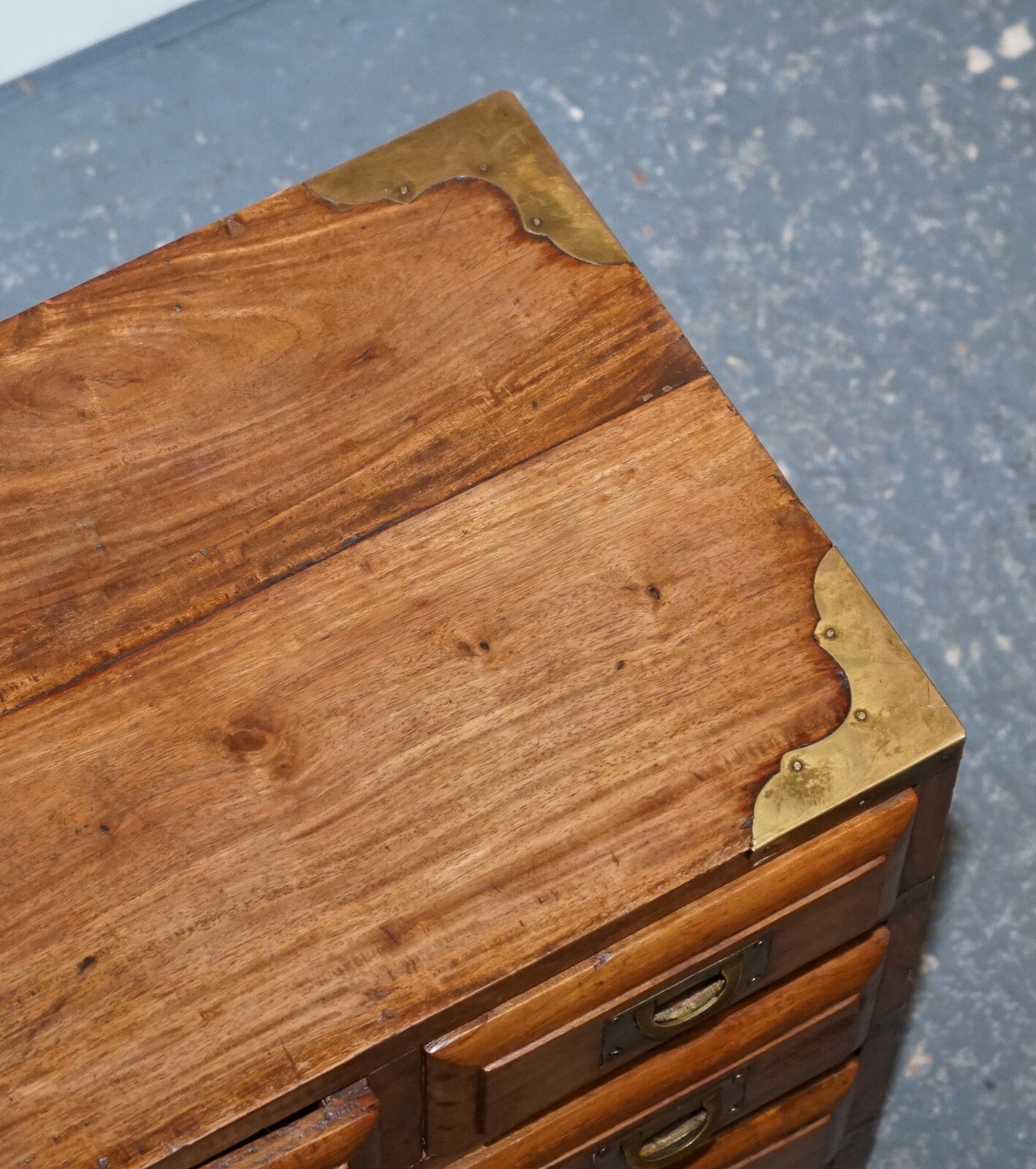 PAIR VINTAGE MILITARY CAMPAIGN BEDSIDE TABLES NIGHTSTANDS