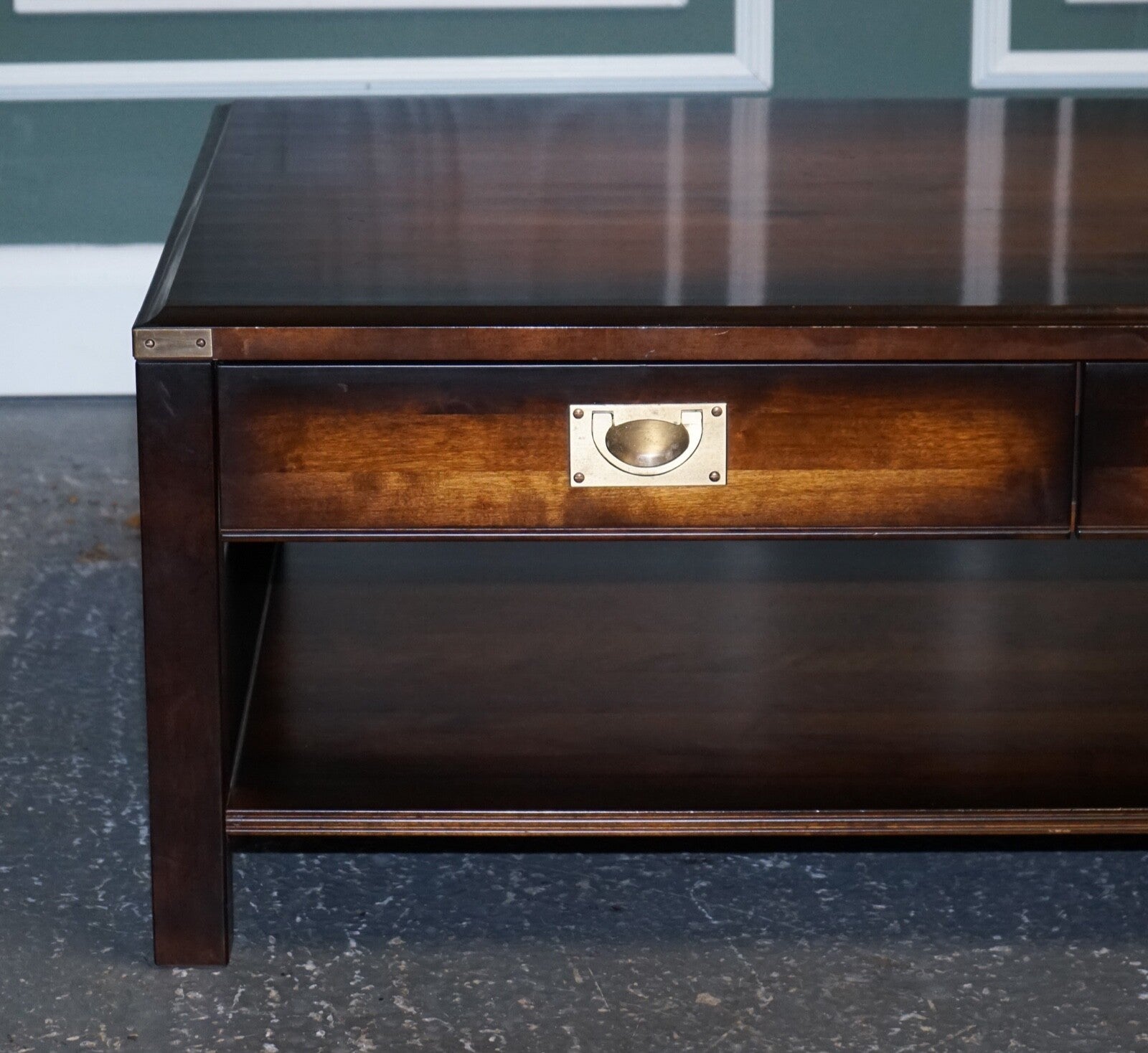 STUNNING VINTAGE MILITARY CAMPAIGN MAHOGANY & BRASS COFFEE TABLE