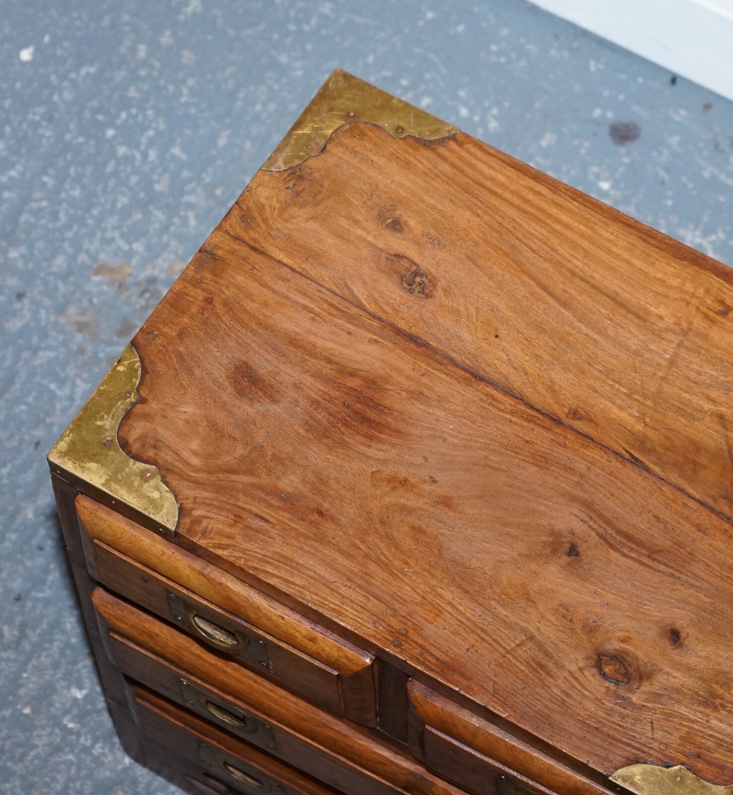 PAIR VINTAGE MILITARY CAMPAIGN BEDSIDE TABLES NIGHTSTANDS