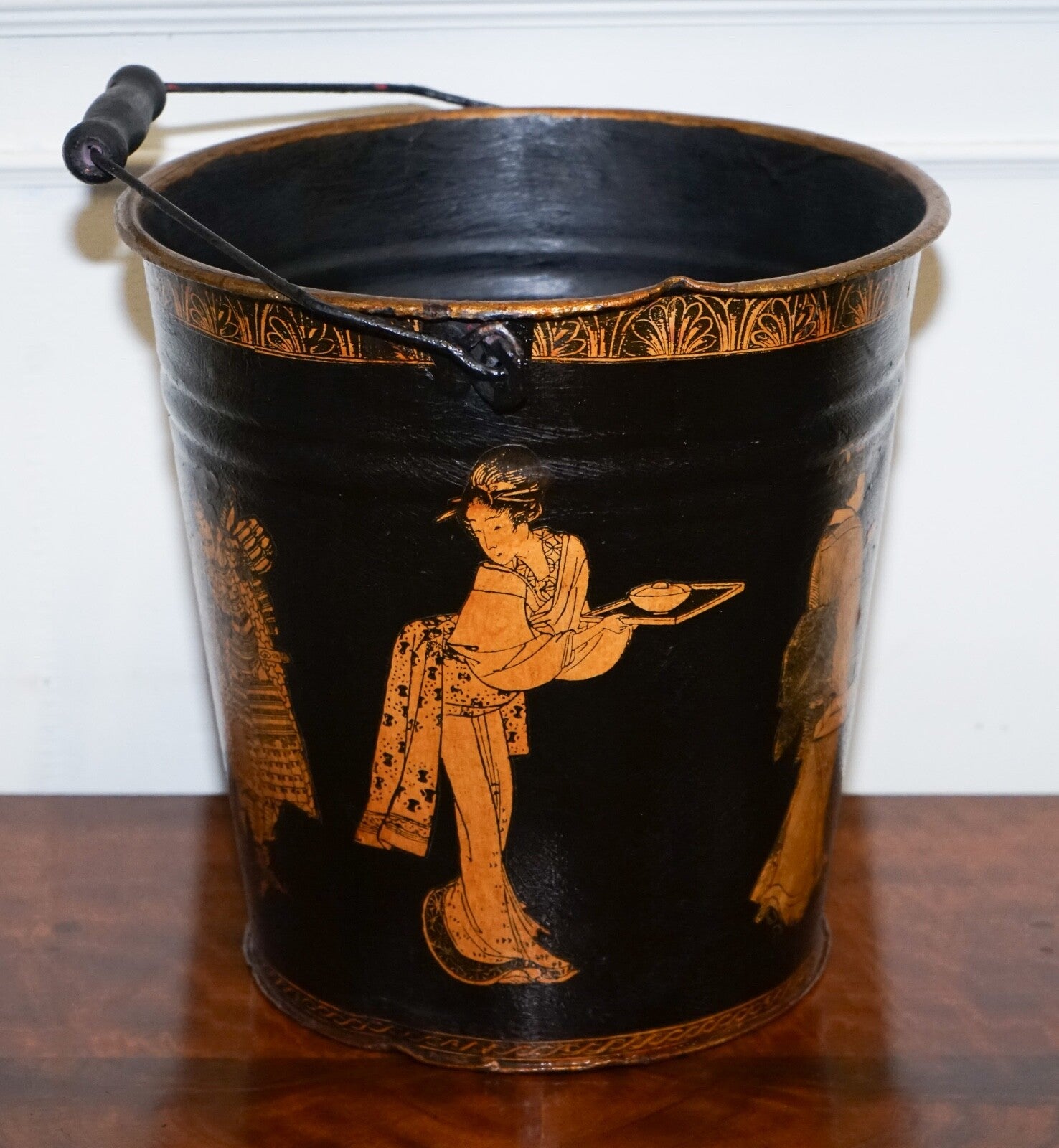 VINTAGE METAL TRADITIONAL DECOUPAGE BIN OR PLANTER BUCKET ORIENTAL DECORATIONS