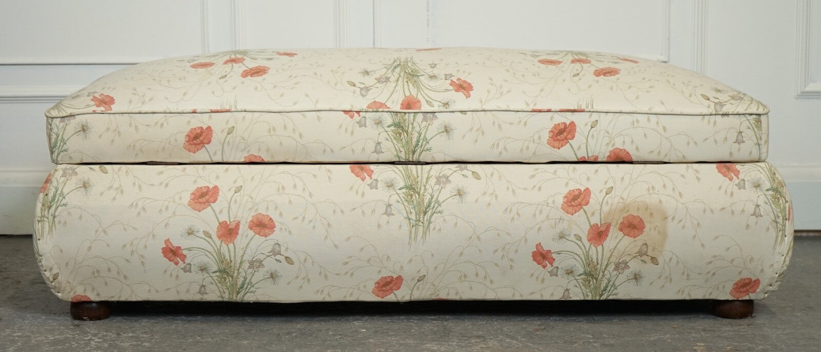LARGE ANTIQUE VICTORIAN POPPY FLOWER PATTERN FABRIC OTTOMAN CHEST TRUNK  J1