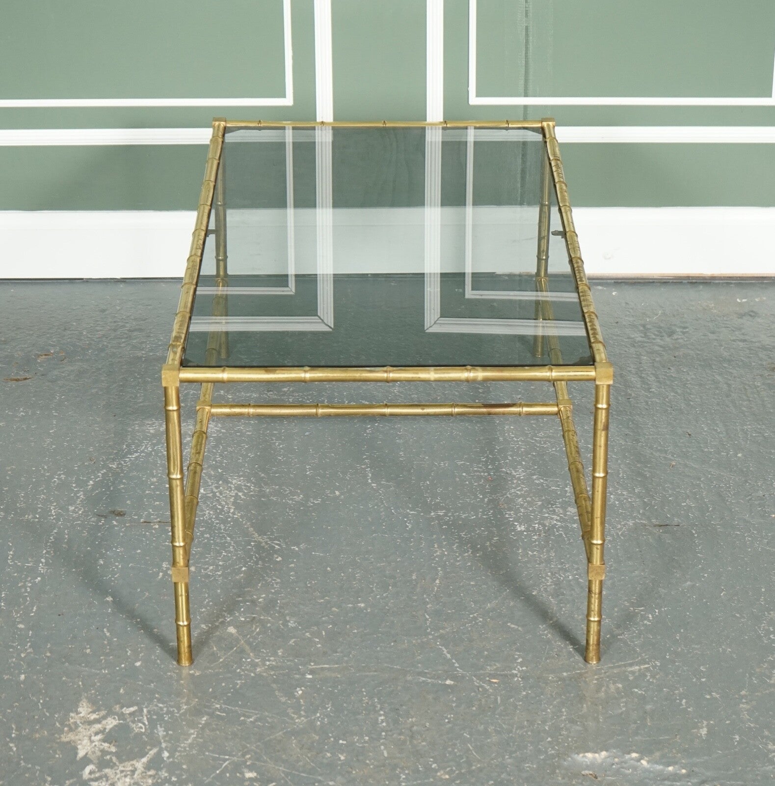 HOLLYWOOD REGENCY GOLDEN BAMBOO COFFEE TABLE SET WITH 2 SIDE TABLES ON CASTORS