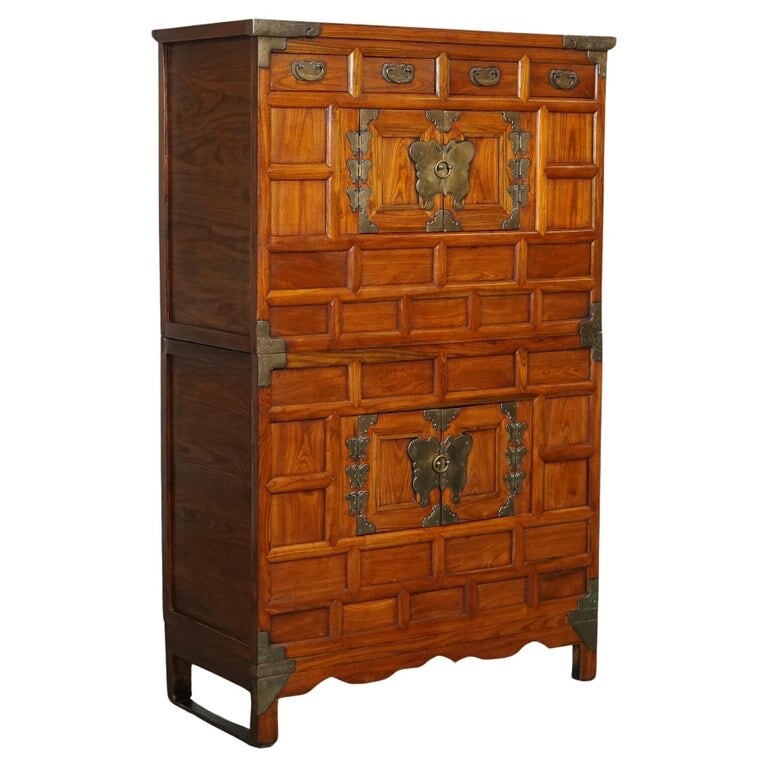 LATE 19TH CENTRY KOREAN ICH'UNG BUTTERFLY WEDDING CABINET CHEST BRASS FITINGS J1