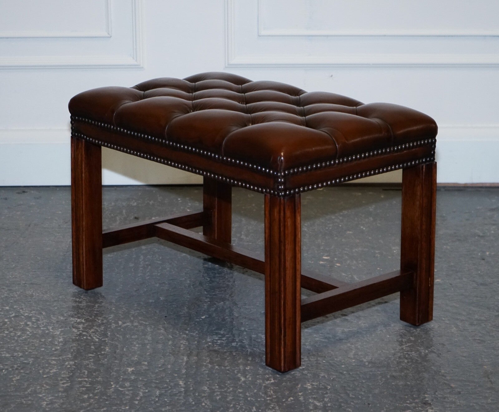 VINTAGE FULLY RESTORED CHESTERFIELD HAND DYED BROWN LEATHER TUFFED FOOTSTOOL