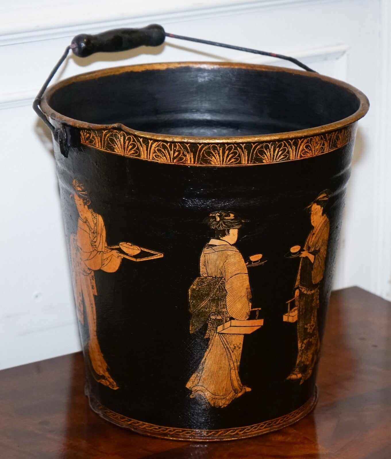 VINTAGE METAL TRADITIONAL DECOUPAGE BIN OR PLANTER BUCKET ORIENTAL DECORATIONS