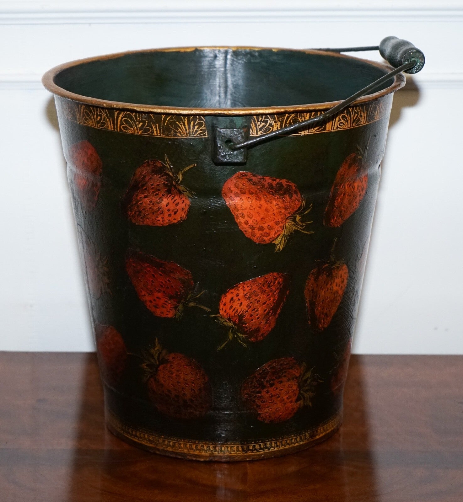 VINTAGE METAL TRADITIONAL DECOUPAGE BIN OR PLANTER BUCKET STRAWBERRY DECORATIONS