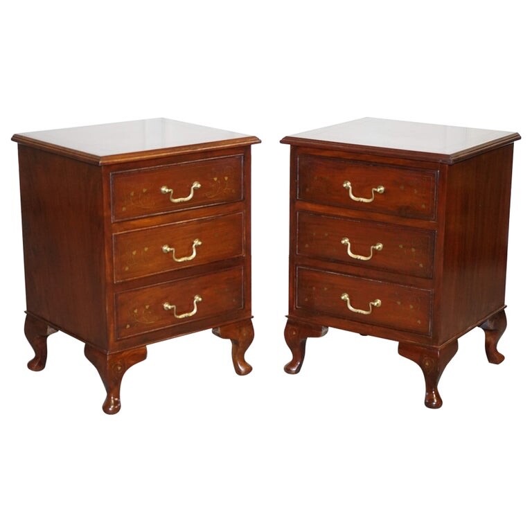 STUNNING PAIR OF BRASS INLIAD ANGLO INDIAN BEDSIDE TABLES NIGHTSTANDS