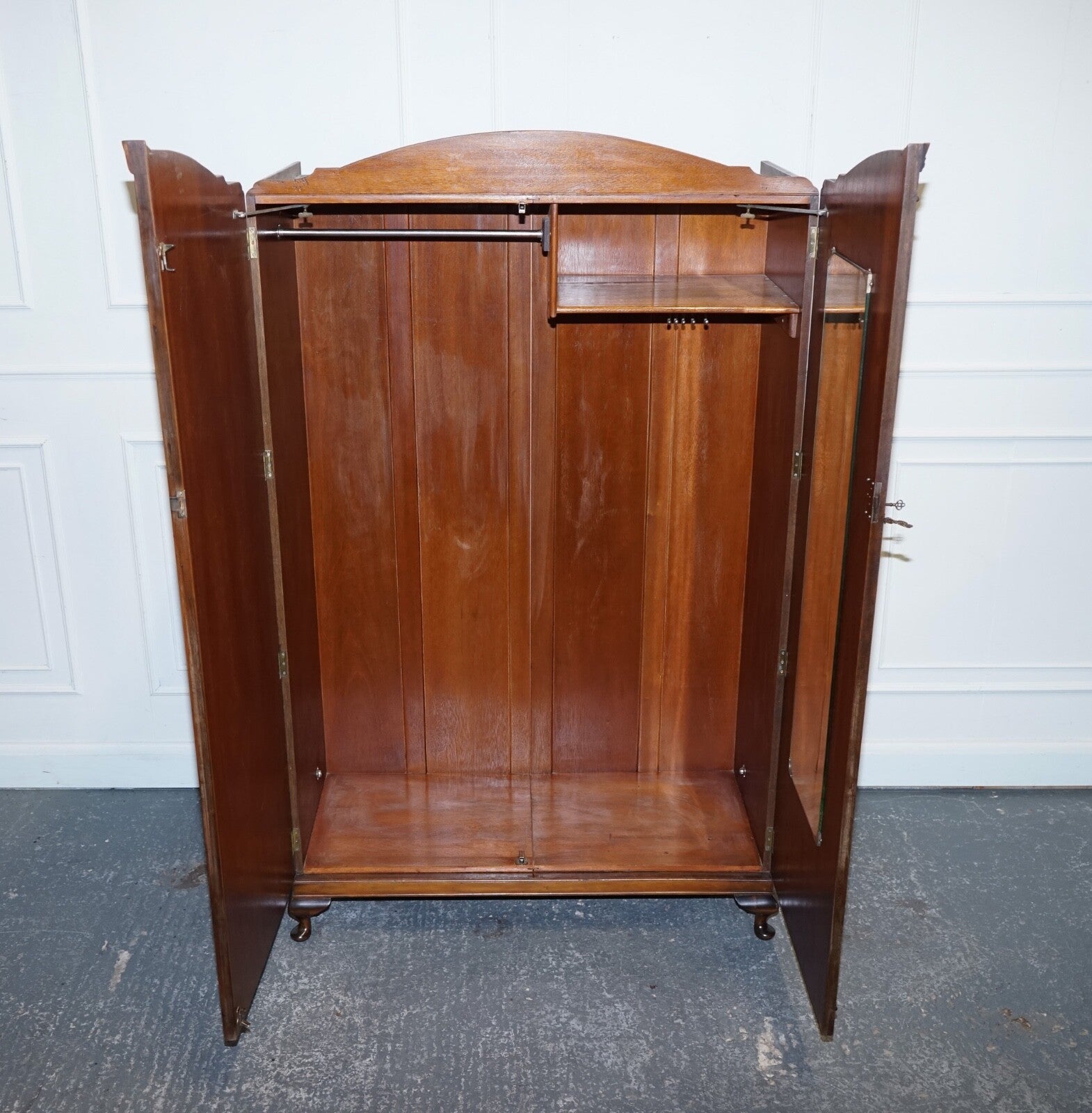GORGEOUS ART DECO BURR WALNUT DOUBLE WARDROBE WITH MiRROR
