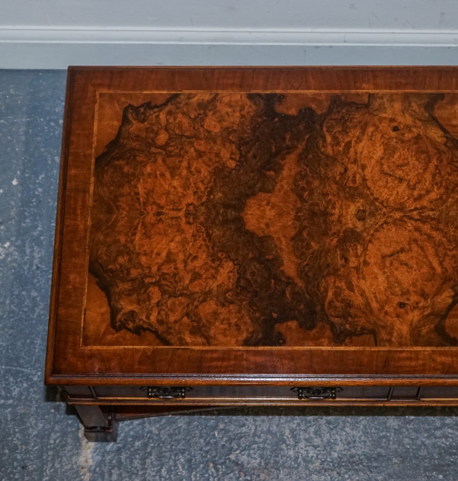 VINTAGE BRIGHTS OF NETTLEBED BURR WALNUT COFFEE TABLE WITH TWO DEEP DRAWERS