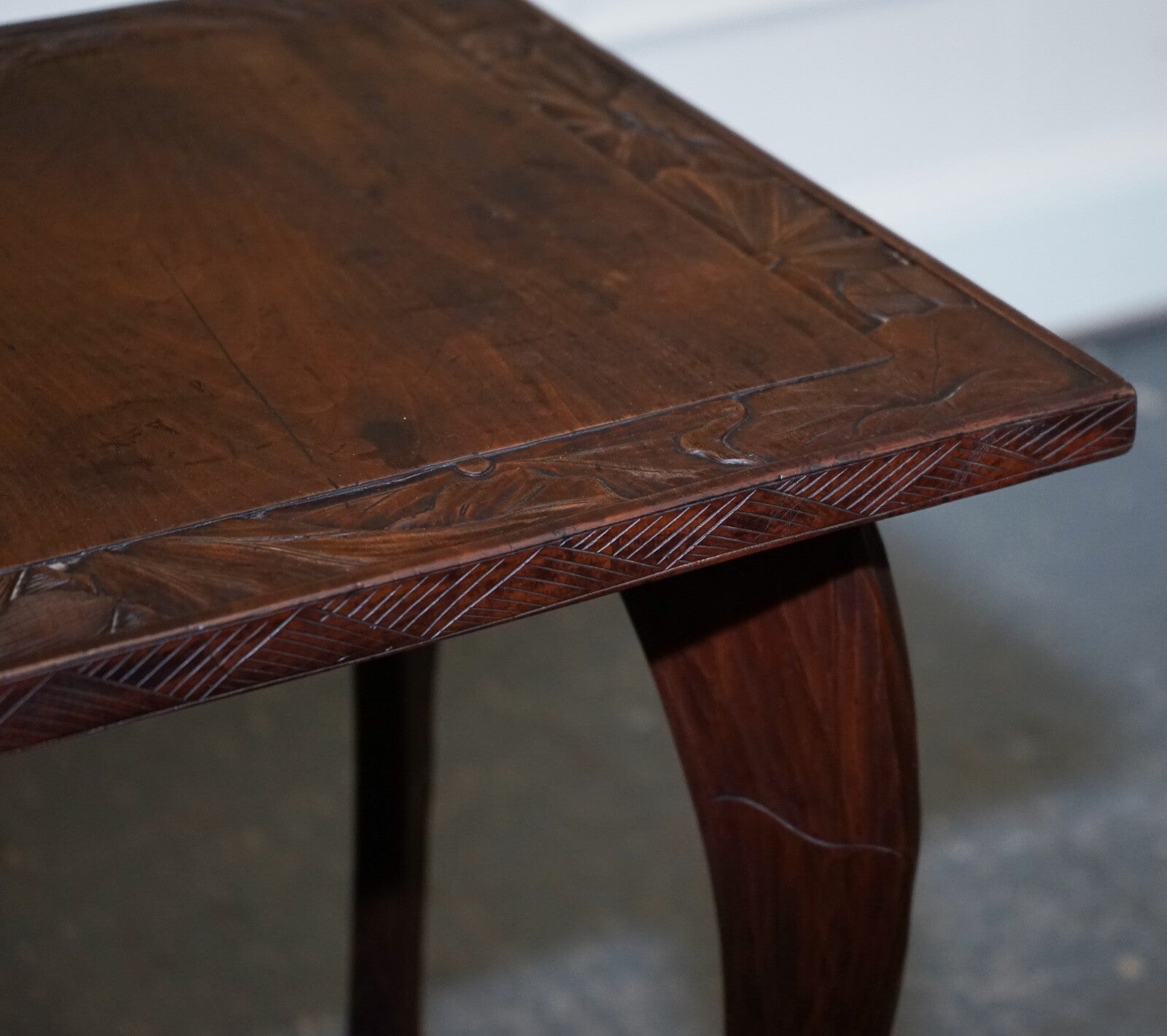 LIBERTY'S LONDON 1950's HAND CARVED OCCASIONAL SIDE END LAMP WINE TABLE