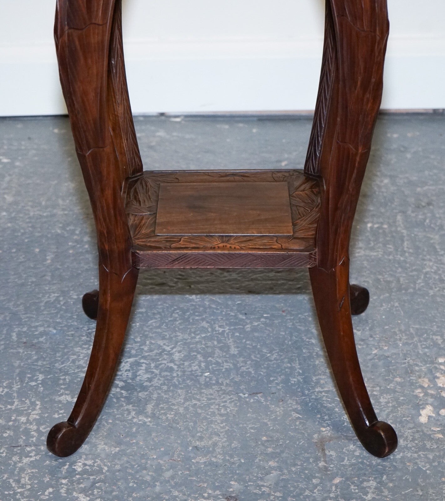 LIBERTY'S LONDON 1950's HAND CARVED OCCASIONAL SIDE END LAMP WINE TABLE