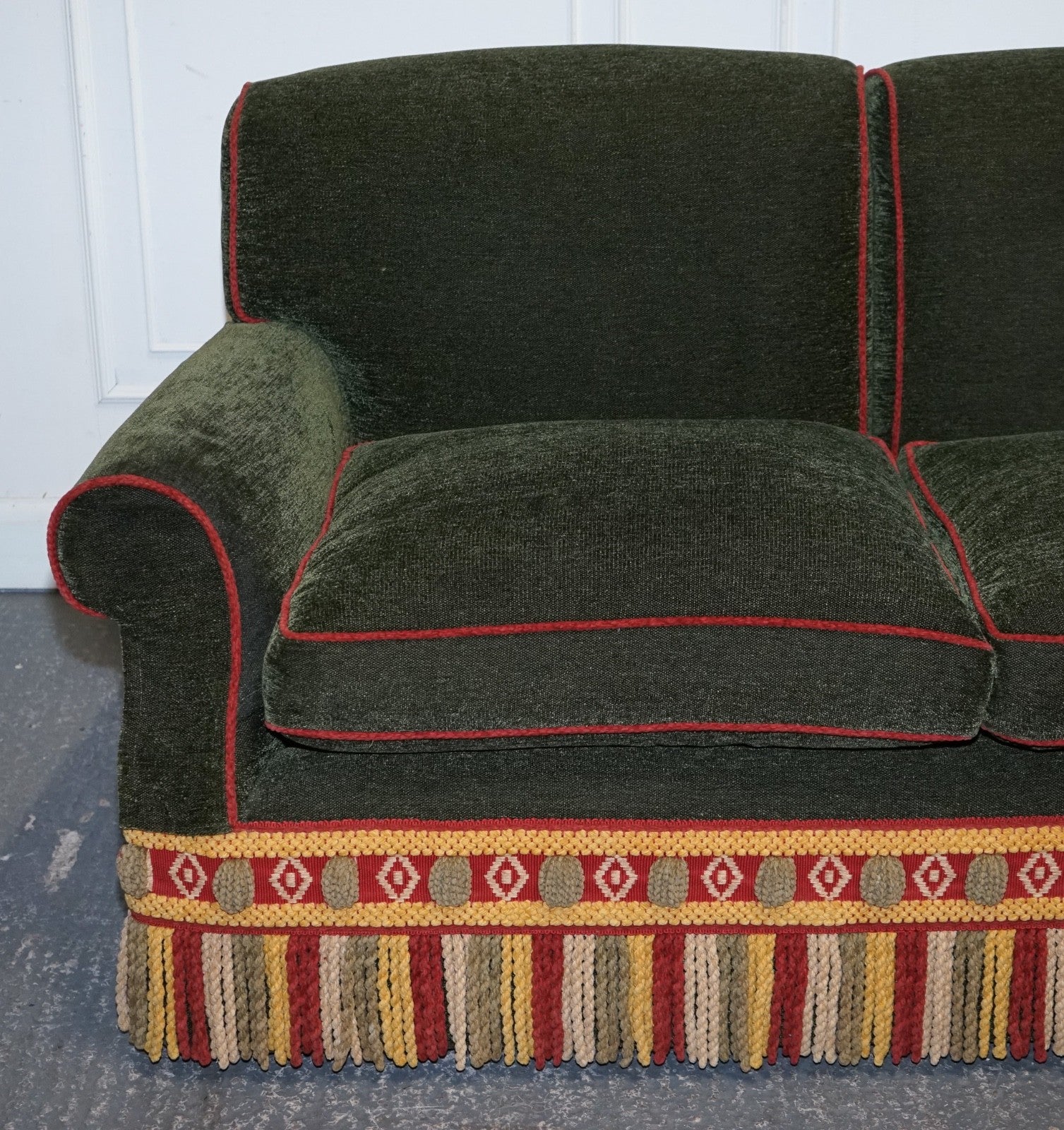 PETER DUDGEON BRITISH HANDMADE GREEN FABRIC HOWARD STYLE 2 SEATER SOFA RRP£10000