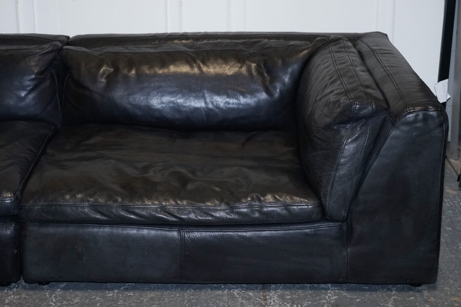 TIMOTHY OULTON ZENNA SECTIONAL GREY LEATHER SOFA FEATHER FILLED CUSHION RRP £10K