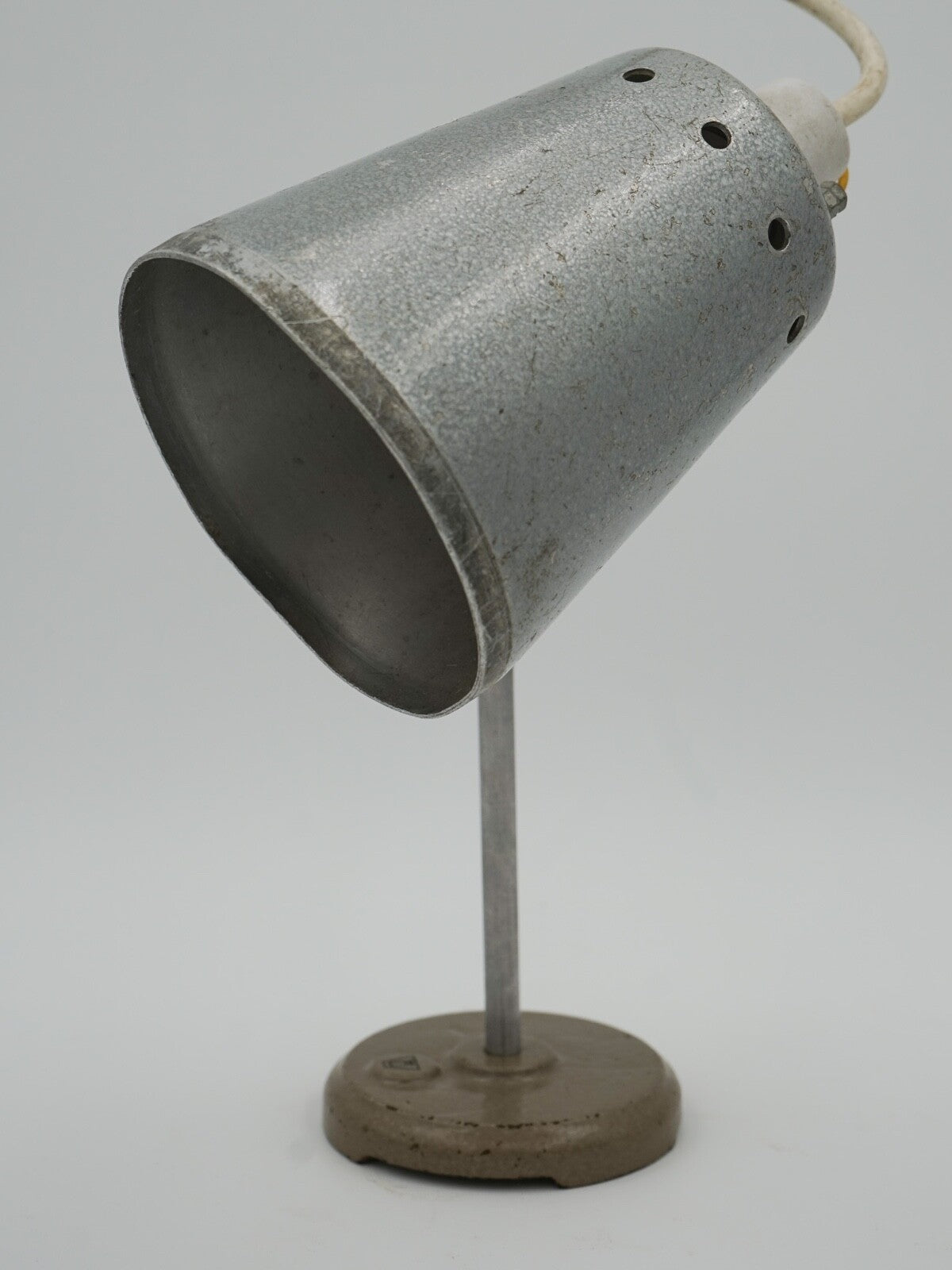 1940'S ENGLISH SALVAGED LABORATORY SCHOOL TABLE ADJUSTABLE LIGHT 003