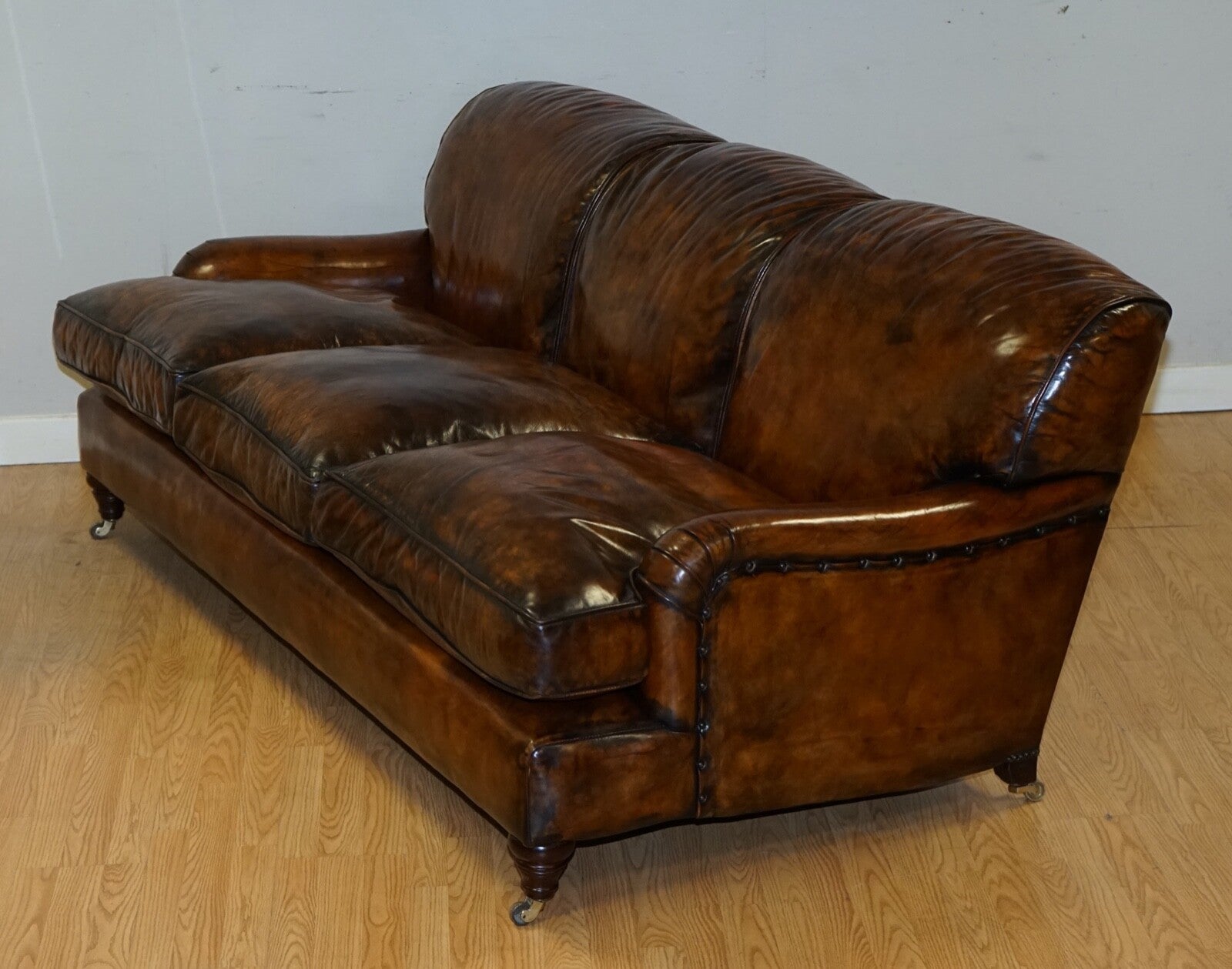 FULLY RESTORED HAND DYED LEATHER SOFA HOWARD & SONS STYLE FEATHER FILLED