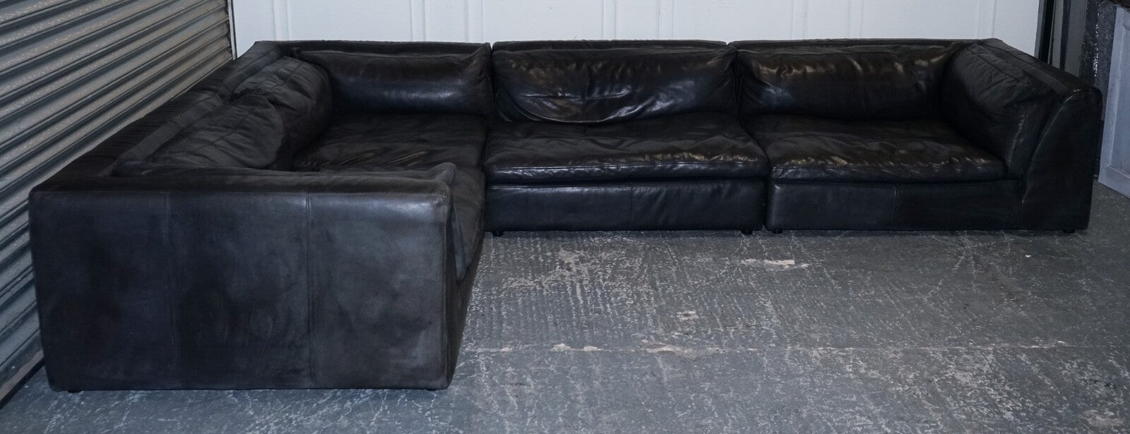 TIMOTHY OULTON ZENNA SECTIONAL GREY LEATHER SOFA FEATHER FILLED CUSHION RRP £10K