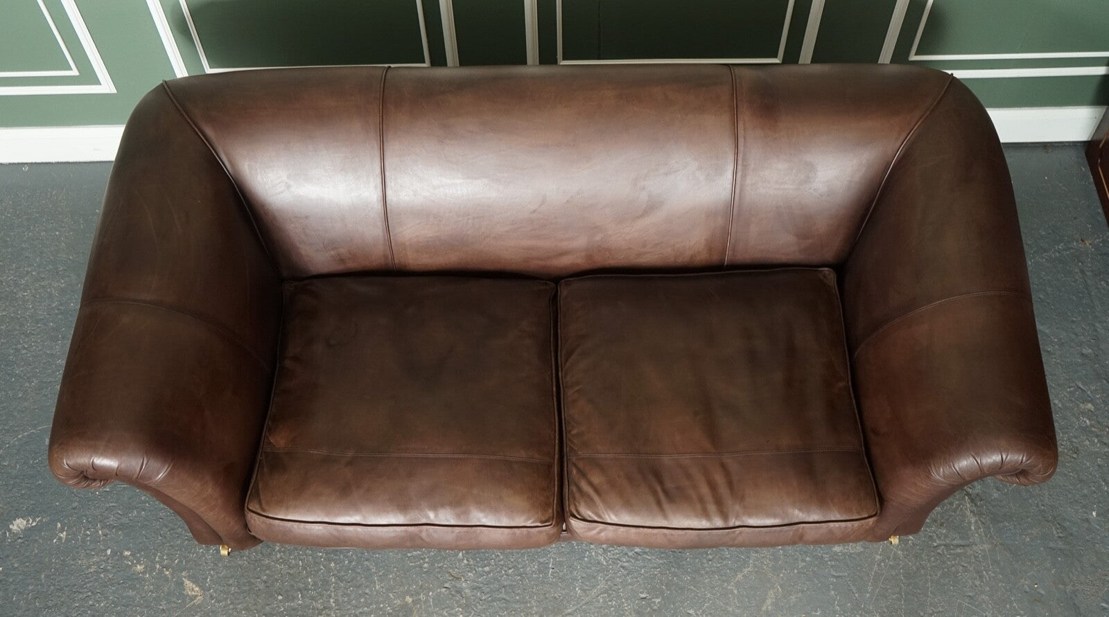 STUNNING MADE TO ORDER LARGE HERITAGE BROWN LEATHER 2 TO 3 SEATER SOFA