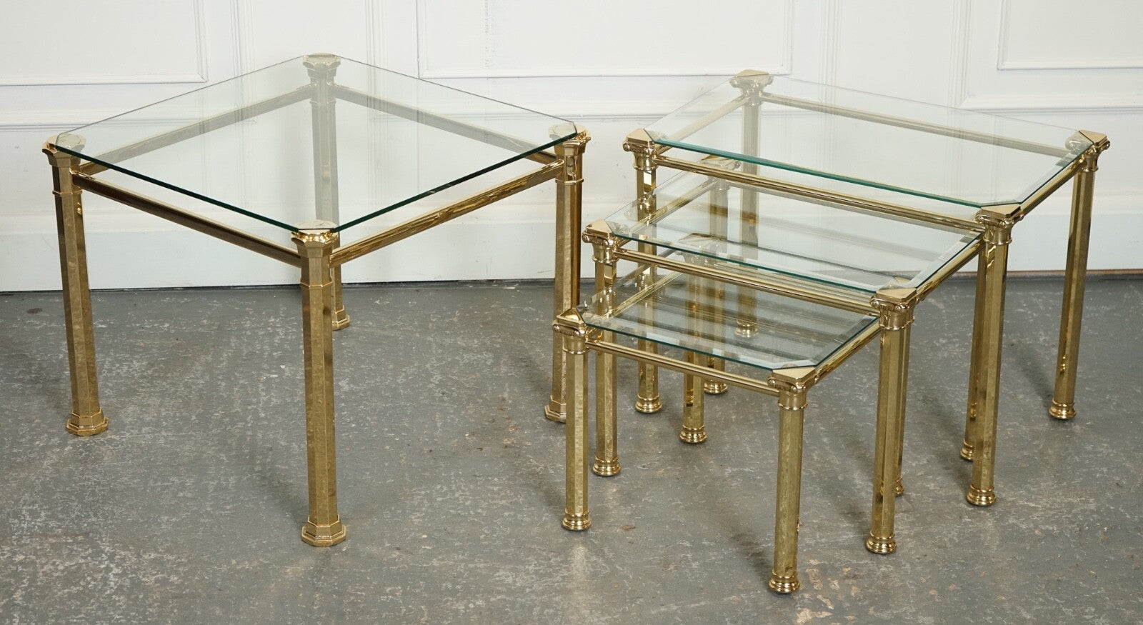 SET OF 1970'S HOLLYWOOD REGENCY GOLDEN BRASS GLASS NEST OF TABLES SIDE TABLE  J1