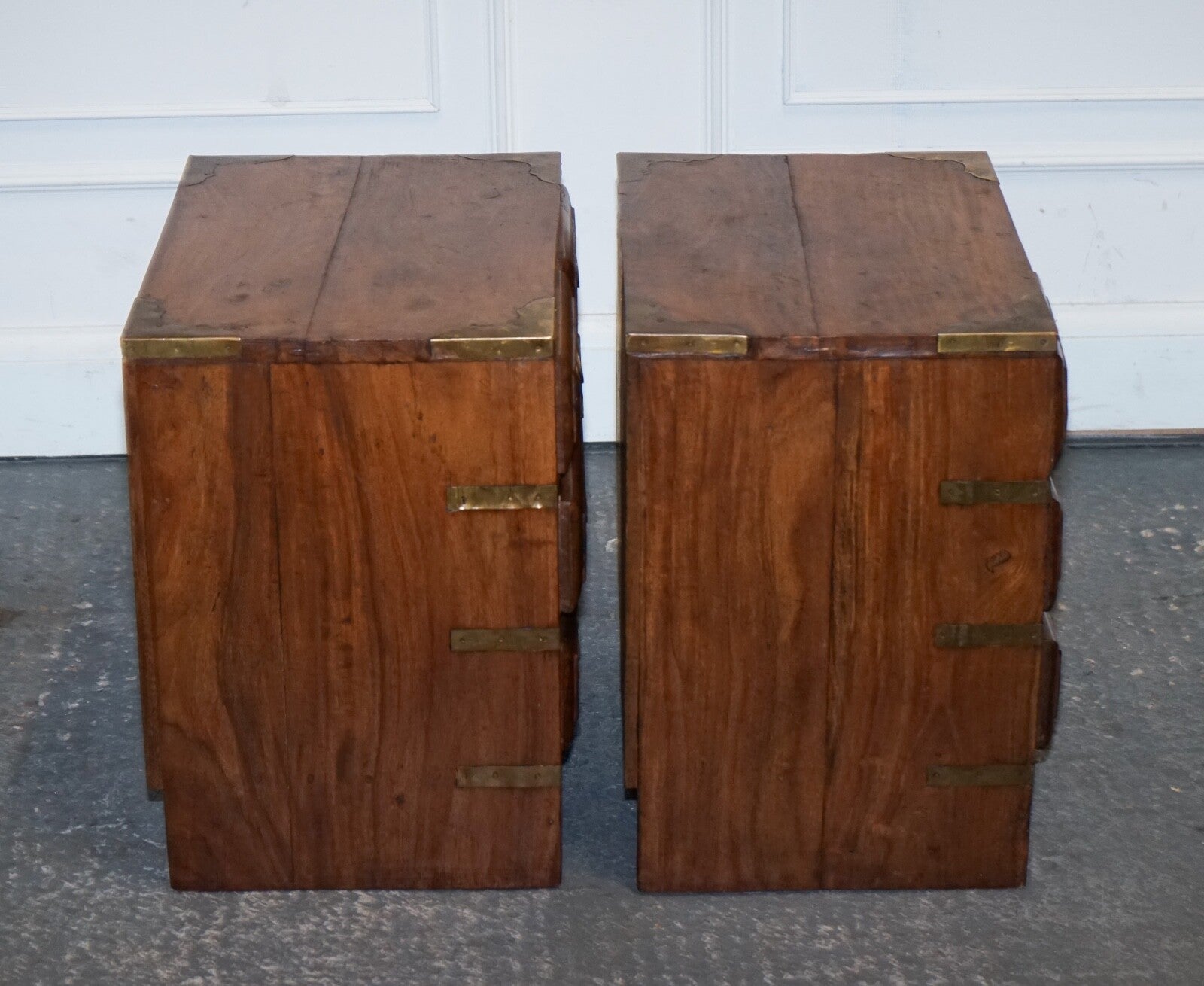 PAIR VINTAGE MILITARY CAMPAIGN BEDSIDE TABLES NIGHTSTANDS