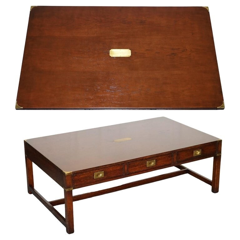 STUNNING MILITARY CAMPAIGN REH KENNEDY COFFEE TABLE WITH THREE DEEP DRAWERS