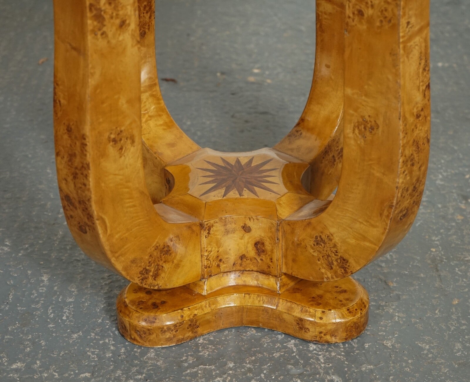 ART DECO BURR WALNUT CIRCULAIR PEDESTAL ROUND CONSOLE CENTER TABLE J1
