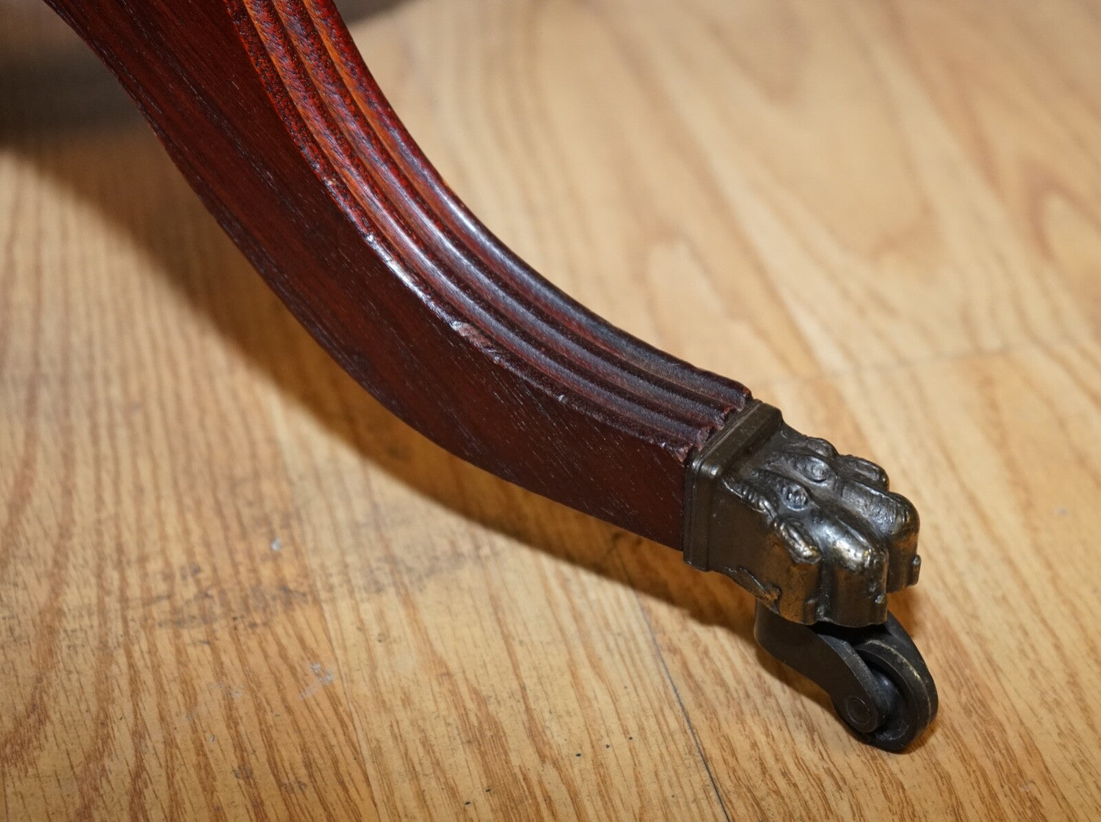 STUNNING VINTAGE BROWN LEATHER PLANT/WINE TRIPOD STAND ON PAW FEET WITH CASTORS