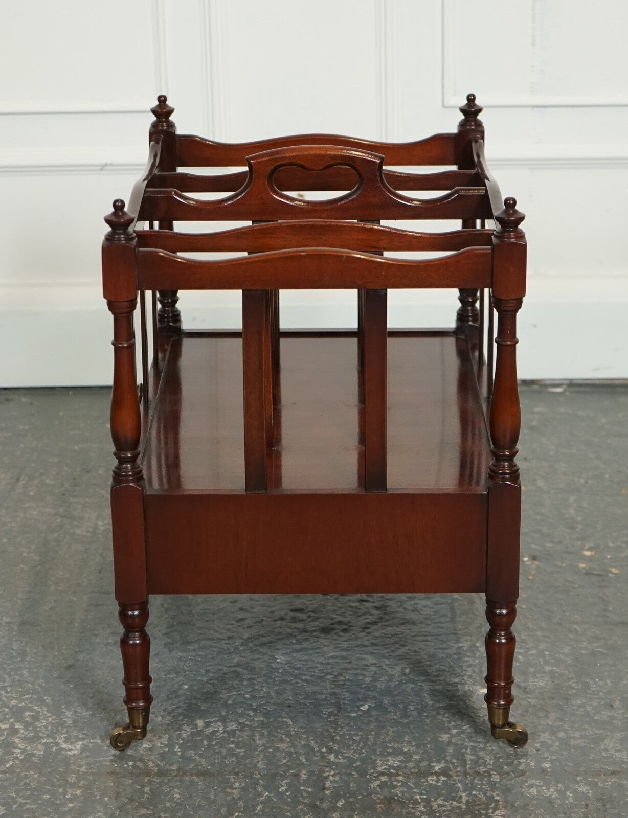 GORGEOUS VINTAGE MAHOGANY CANTERBURY NEWSPAPER RACK J1