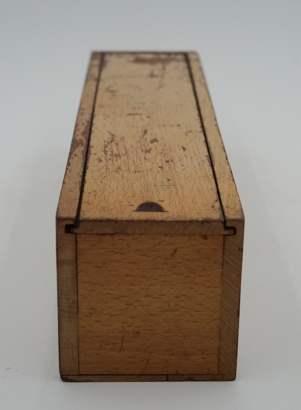 LATE 19TH CENTURY BOX OF TRADITIONAL GAME NINER DOMINOS WITH STUNNING PATINA