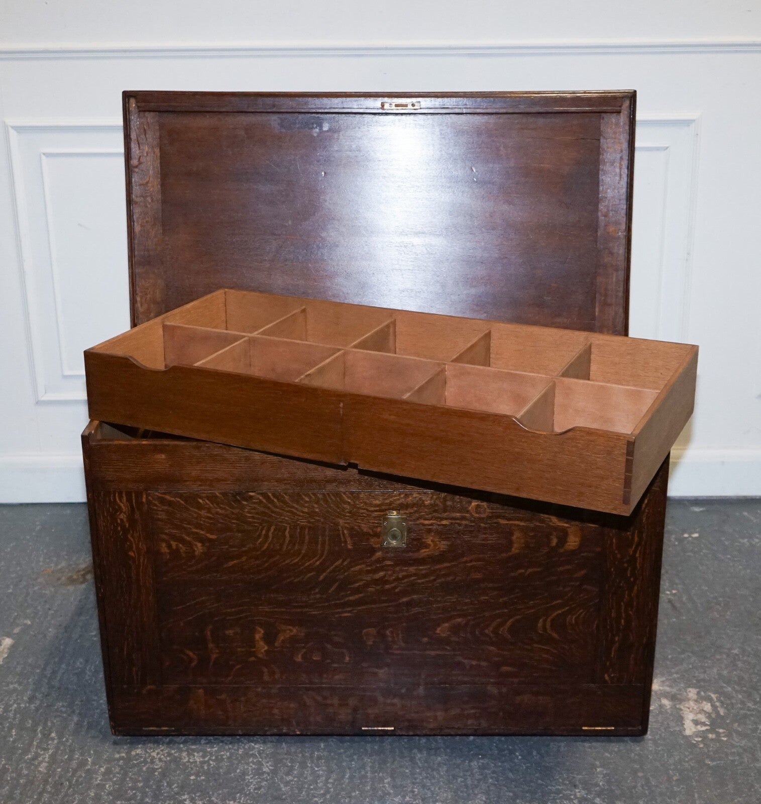 LARGE RARE  VICTORIAN ANTIQUE MILITARY CAMPAIGN SPECIMEN TRUNK OR LETTERS TRUNK